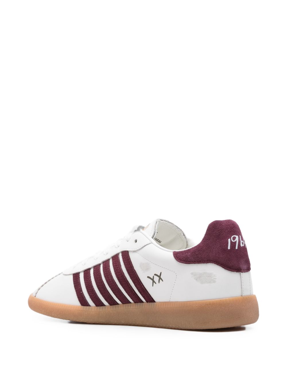 DSQUARED2 Sneakers bianche in pelle con dettaglio bordeaux sul tallone 