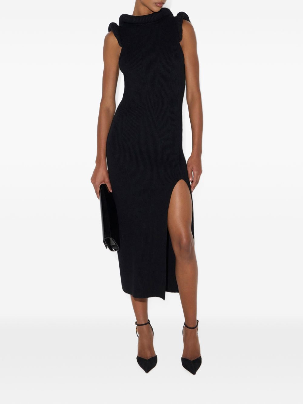 ELISABETTA FRANCHI Abito lungo elegante con spacco laterale e spalline strutturate 