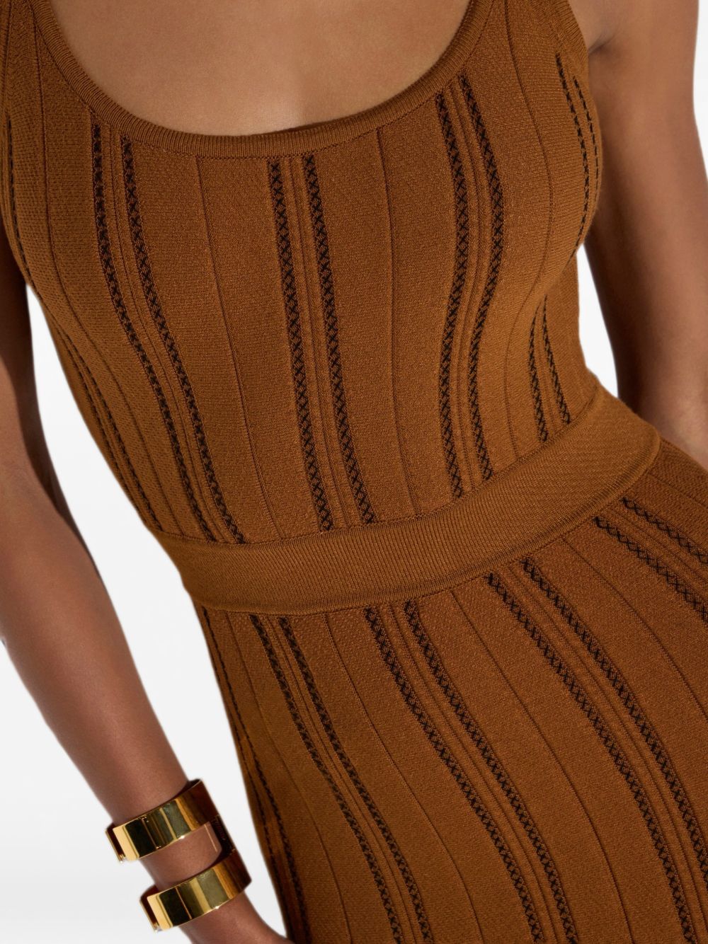 ELISABETTA FRANCHI Abito midi slim color senape in maglia 