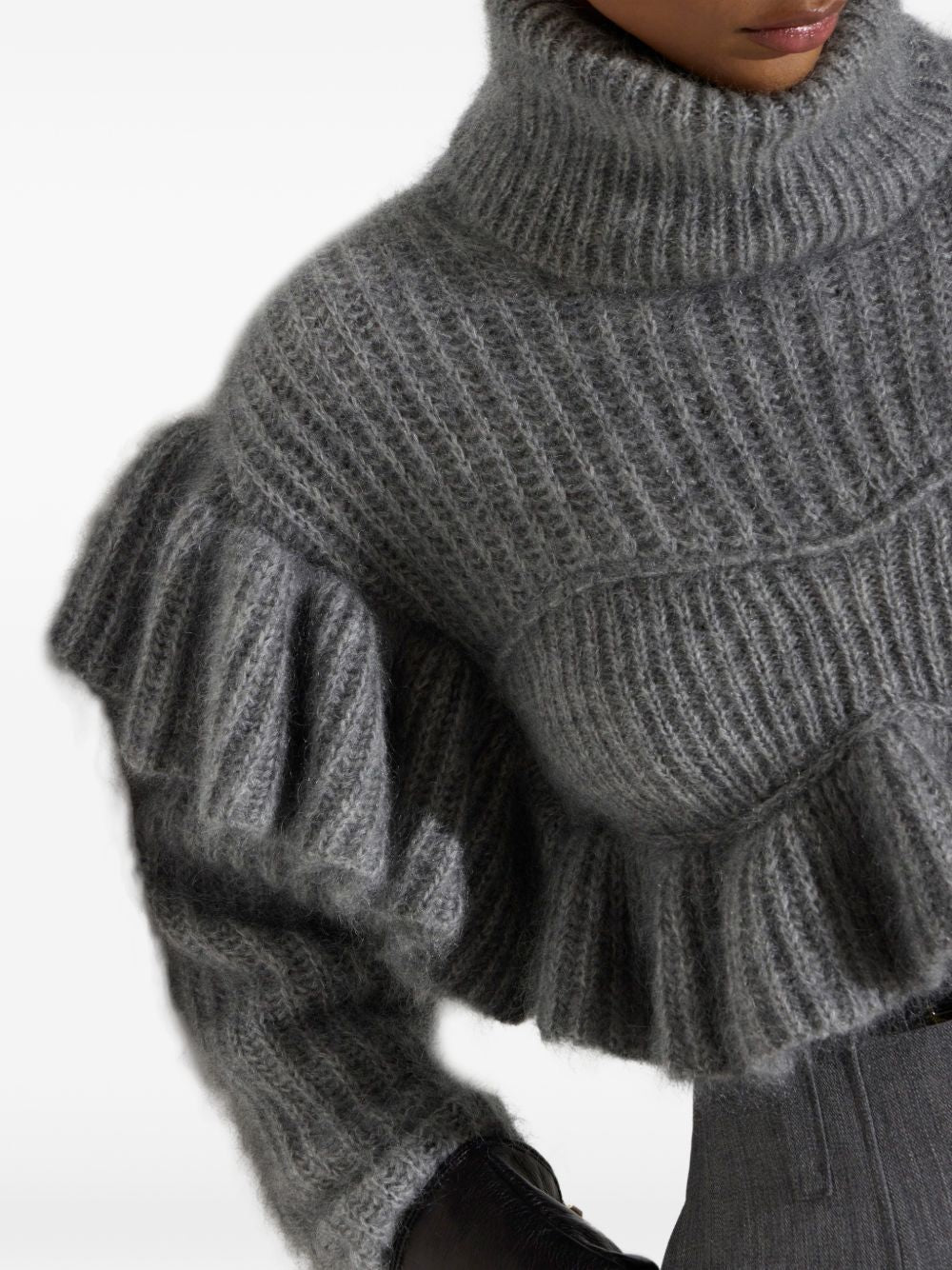 ELISABETTA FRANCHI Maglia in lana mohair grigia con rouches sulle spalle 
