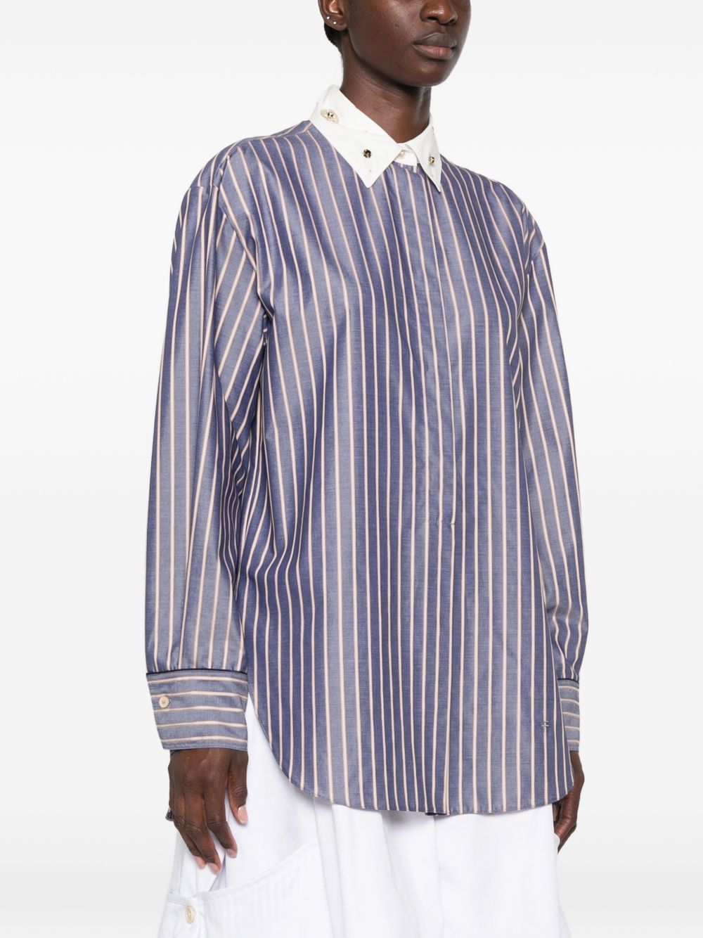 FORTE FORTE Camicia a righe bianche e viola con colletto bianco con strass 
