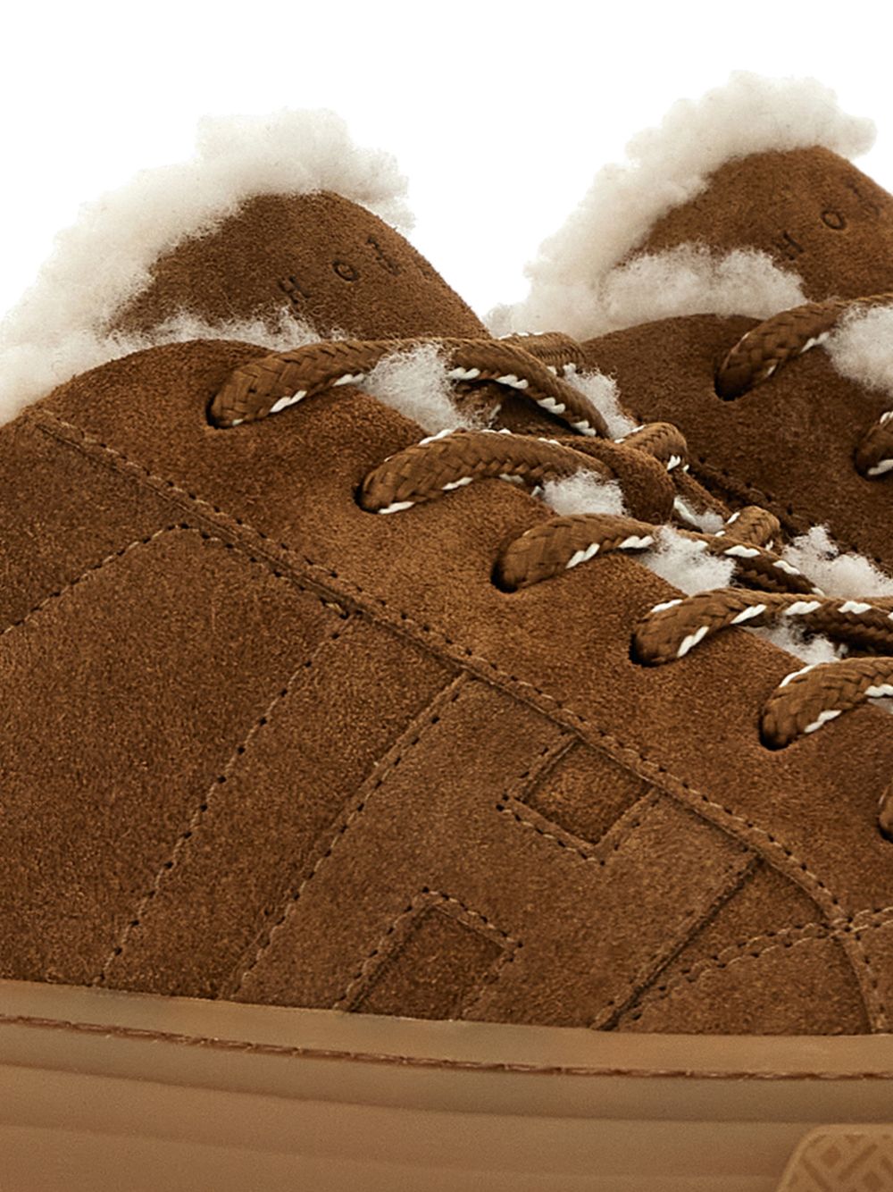 HOGAN Sneakers in suede marrone cammello con interno in fur 