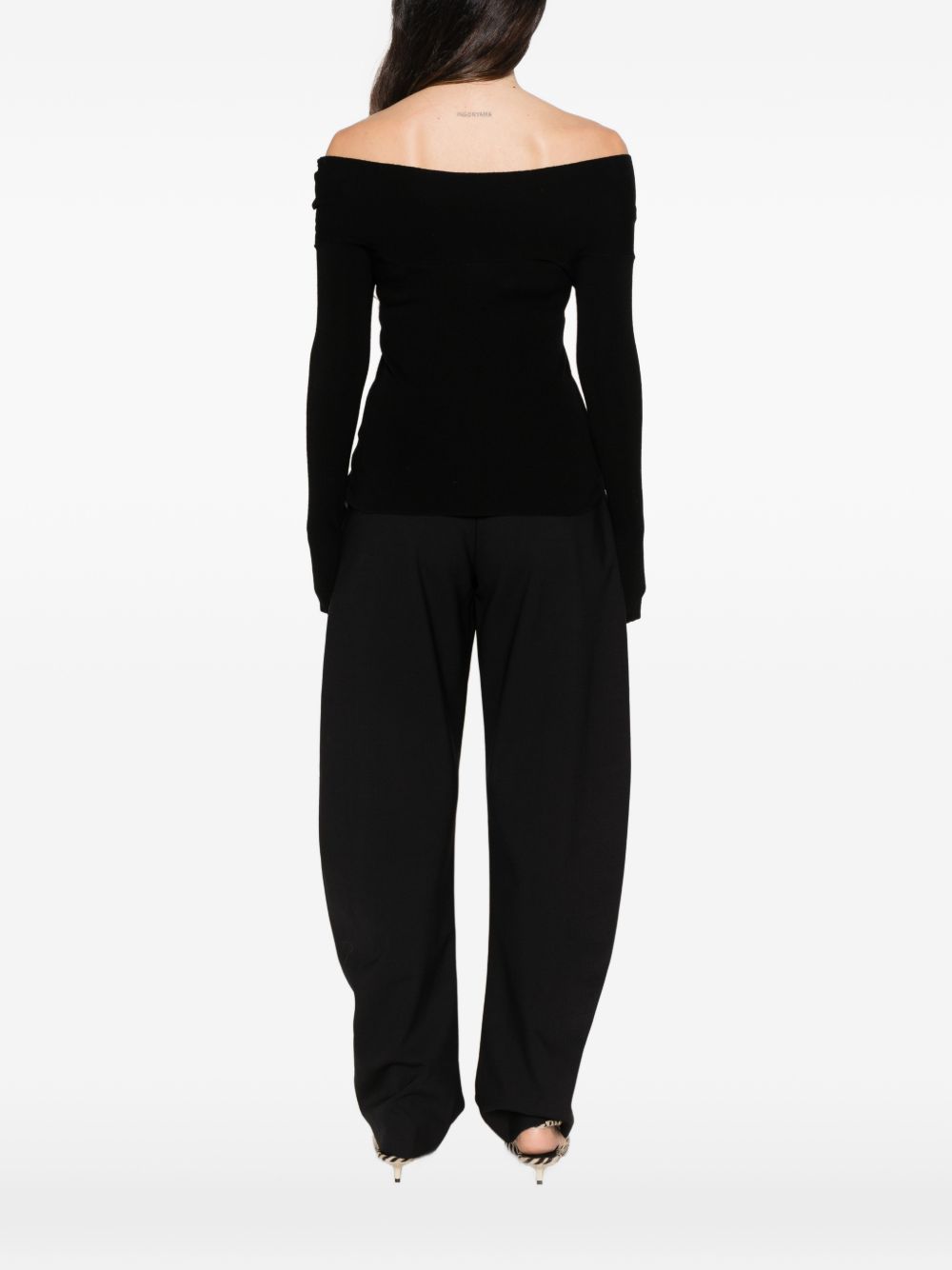 IVORY PARIS Maglia Cleo nera con scollo bardot 