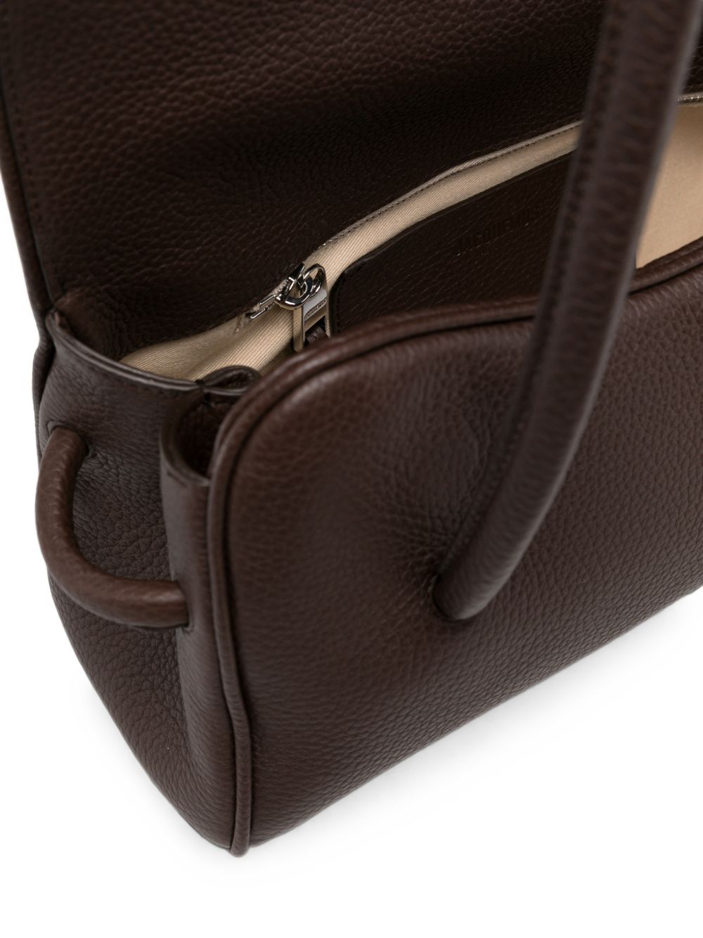 JACQUEMUS Borsa Turismo Long in pelle martellata marrone 