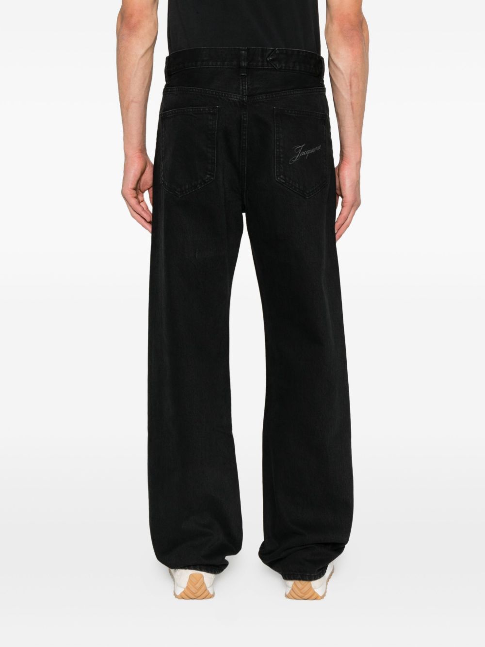 JACQUEMUS Jeans dritti Le de-Nîmes droit in denim indigo lavato con dettagli Jacron logo 