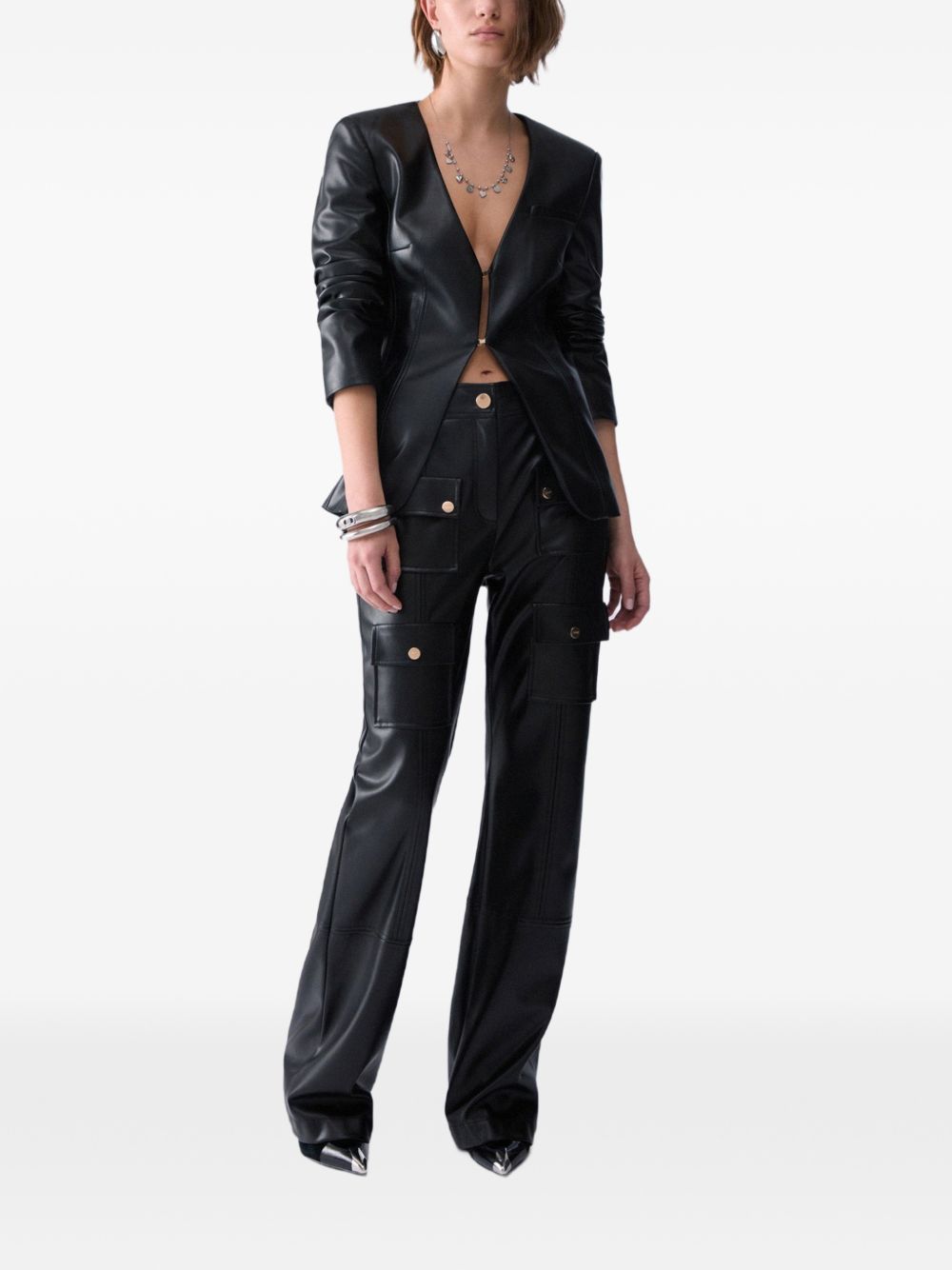 LIUJO Giacca slim fit in ecopelle con scollo a V 