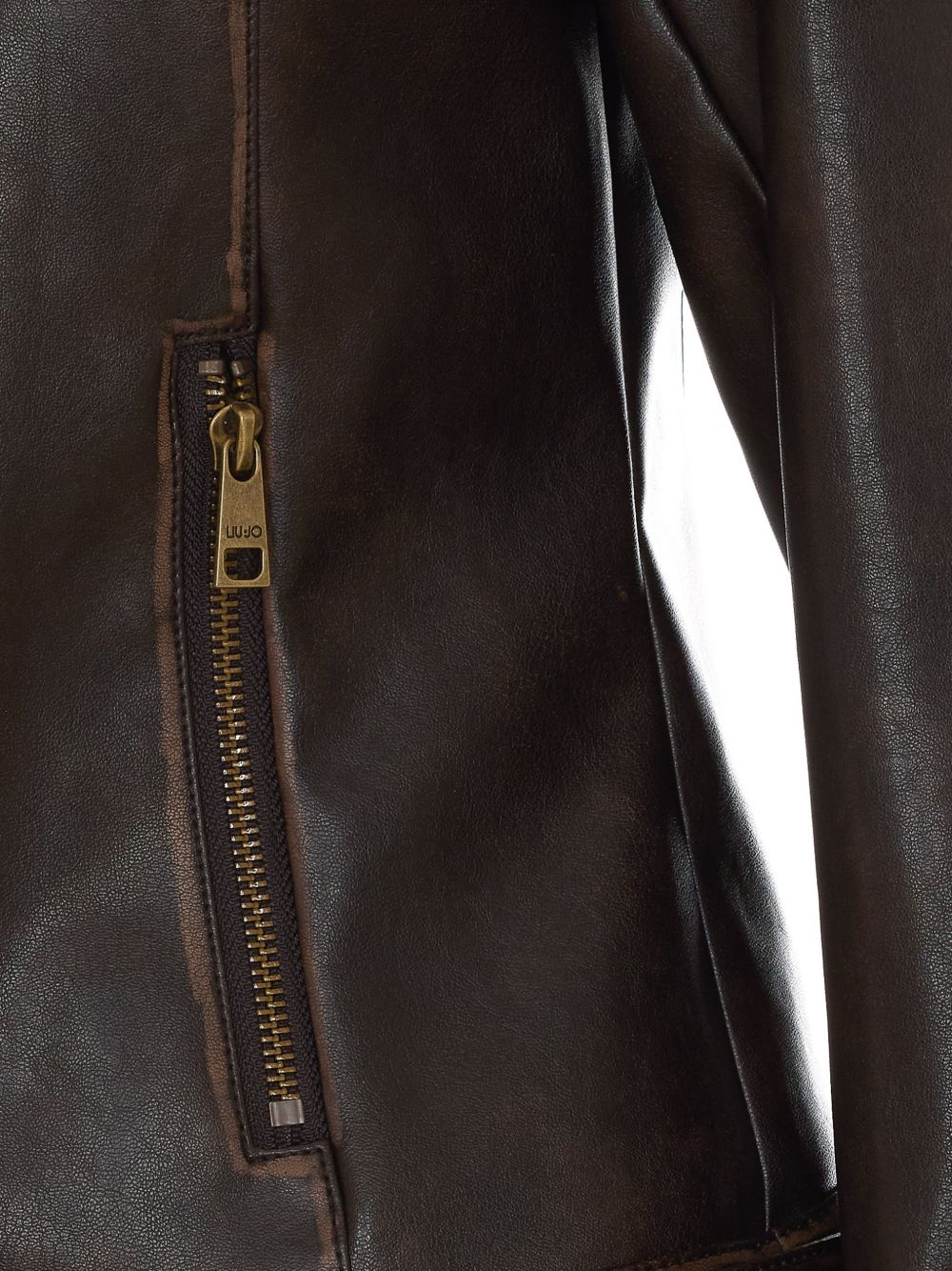 LIUJO Giacca slim marrone in ecopelle 
