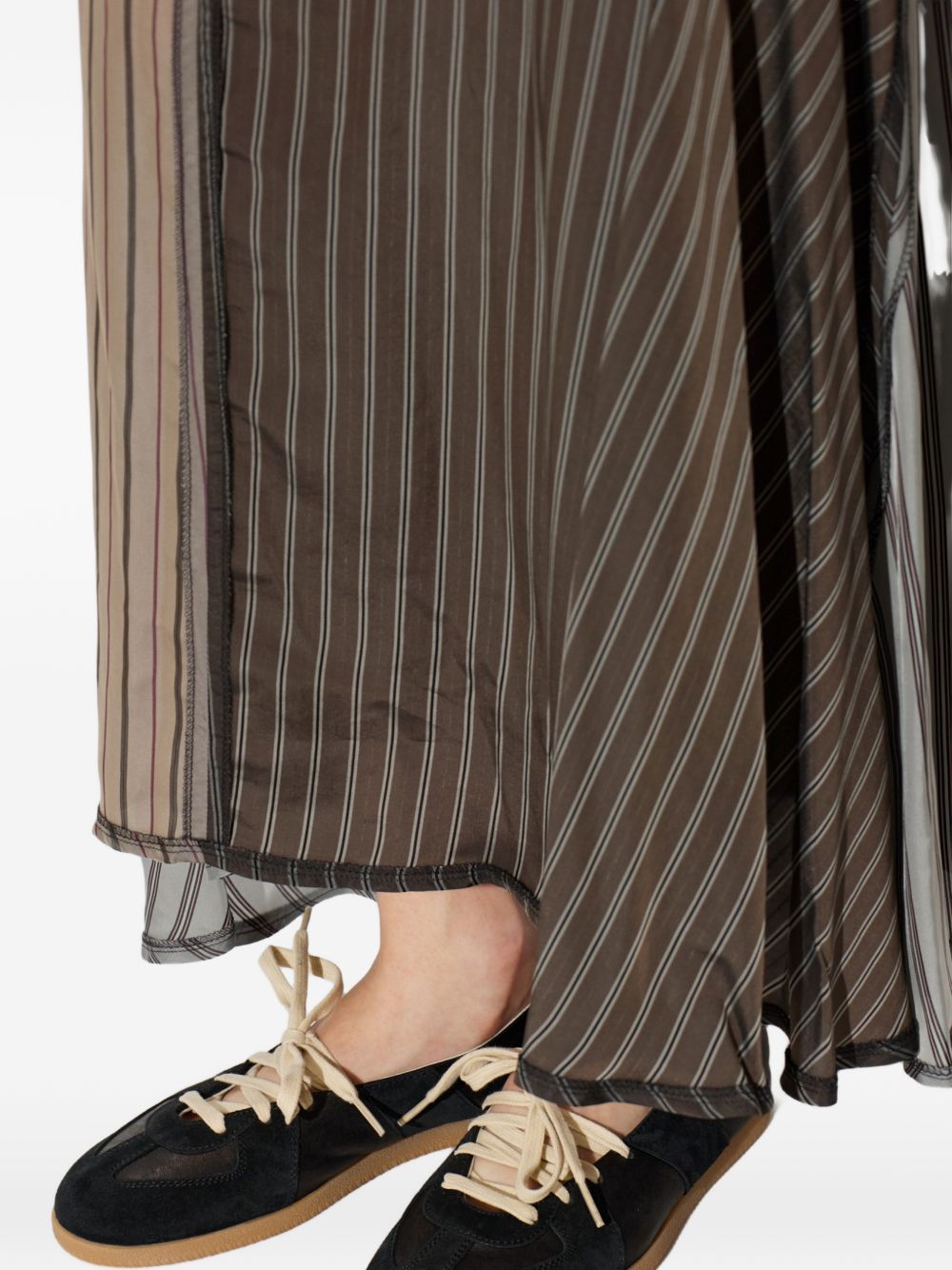 MAISON MARGIELA Sneakers ballerina nere con dettagli in suede e lacci 