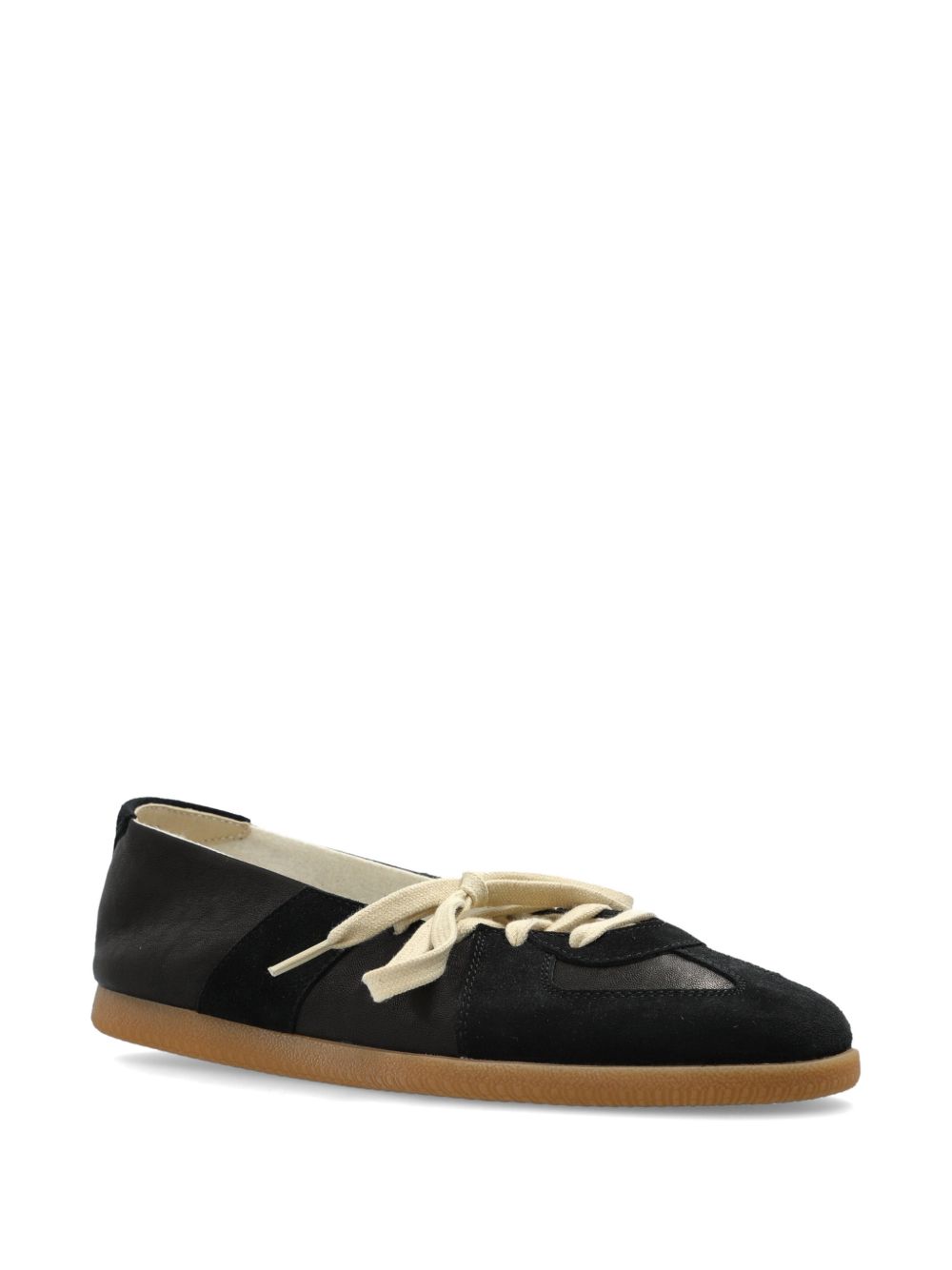 MAISON MARGIELA Sneakers ballerina nere con dettagli in suede e lacci 
