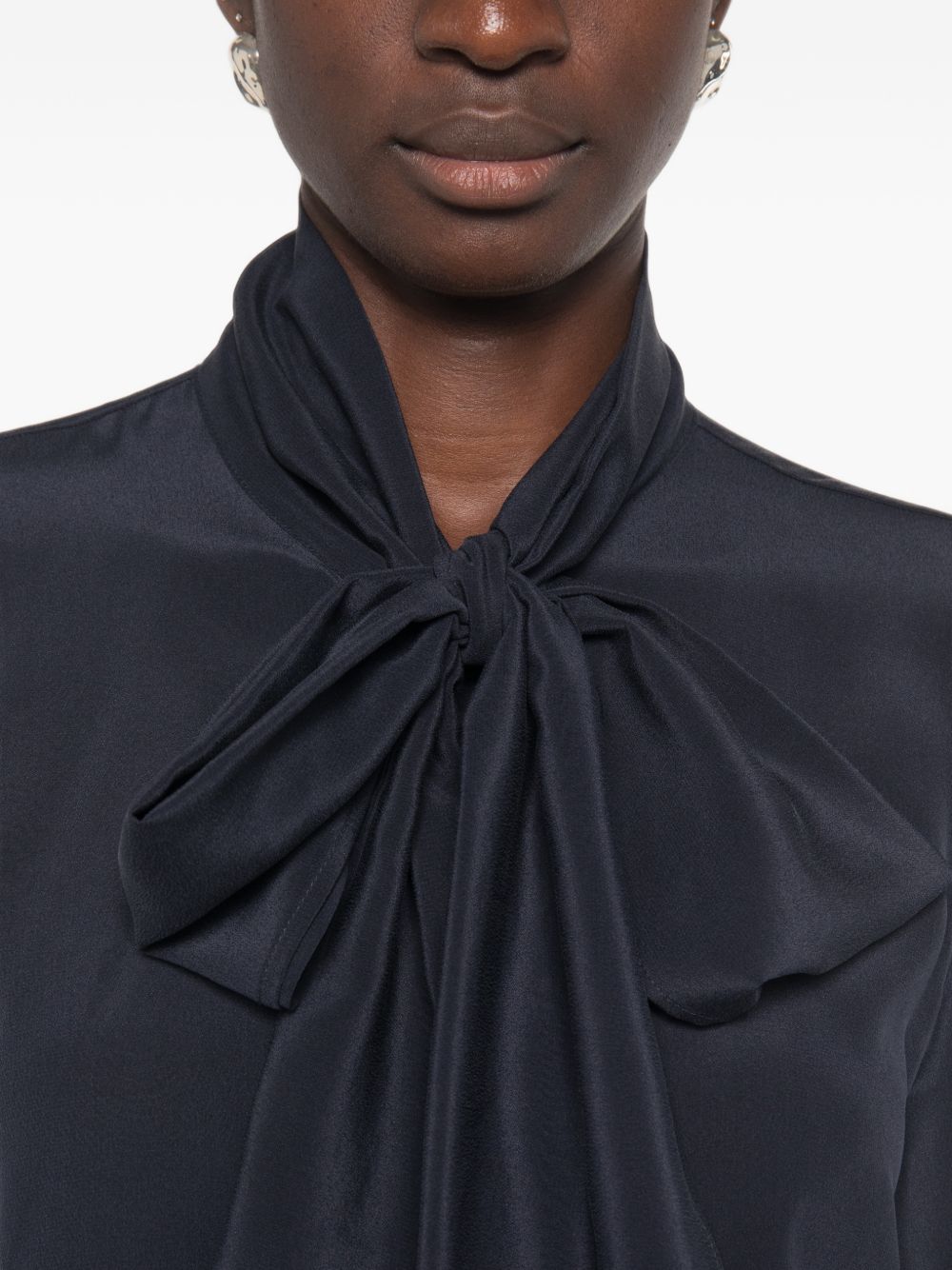 MARELLA Camicia in pura seta con fiocco al collo 