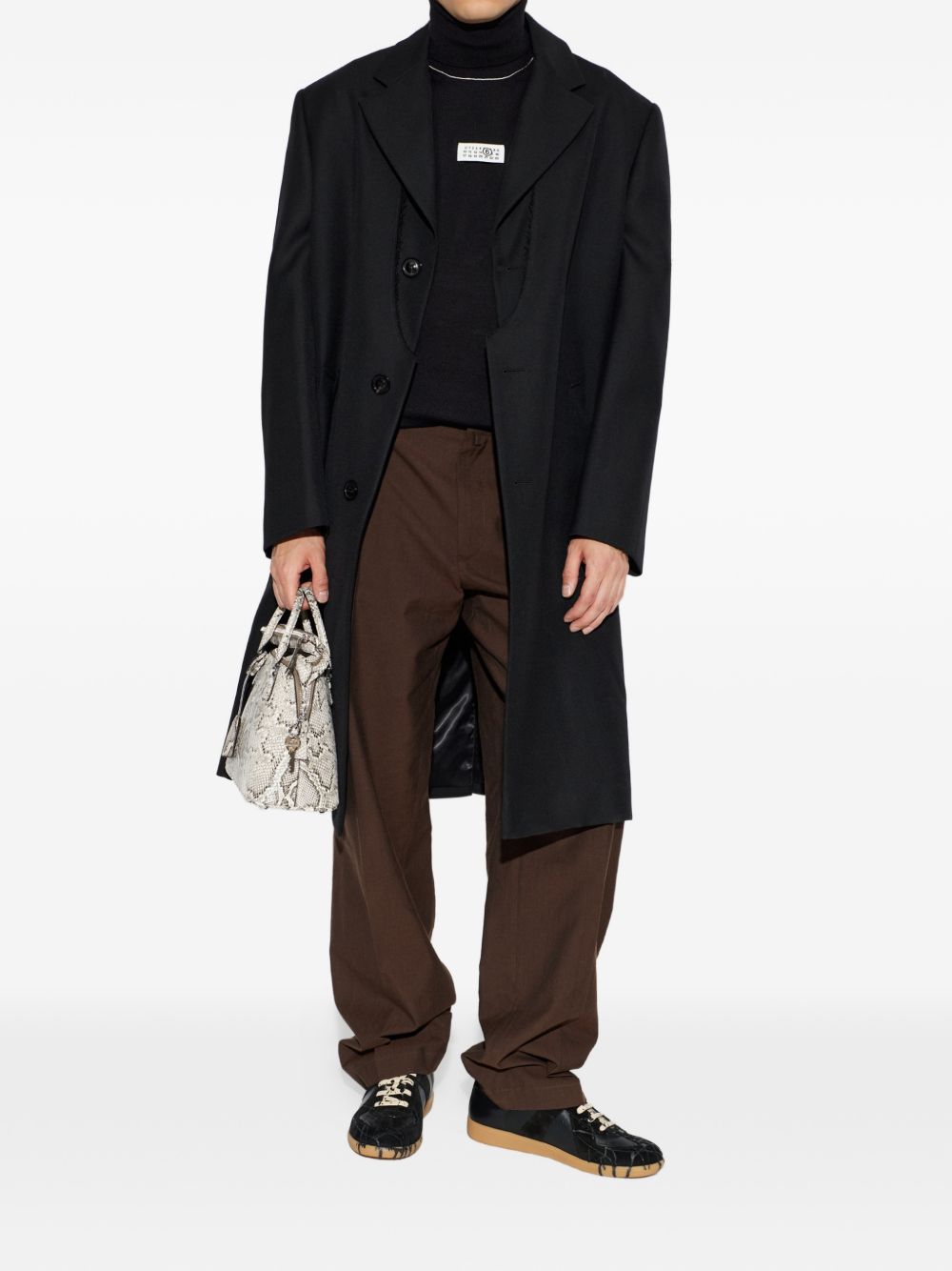MM6 MAISON MARGIELA Dolcevita nero in maglia a coste con cuciture a contrasto e patch logo 