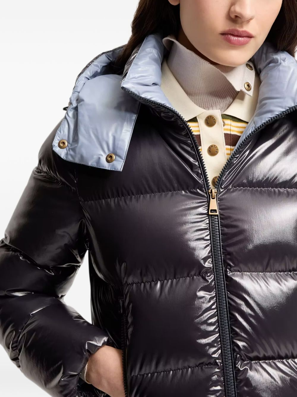 MONCLER Piumino corto lucido blu notte con cappuccio 
