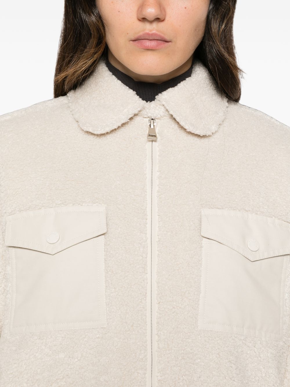 MONCLER Giacca in fur con tasche sul petto beige chiaro 