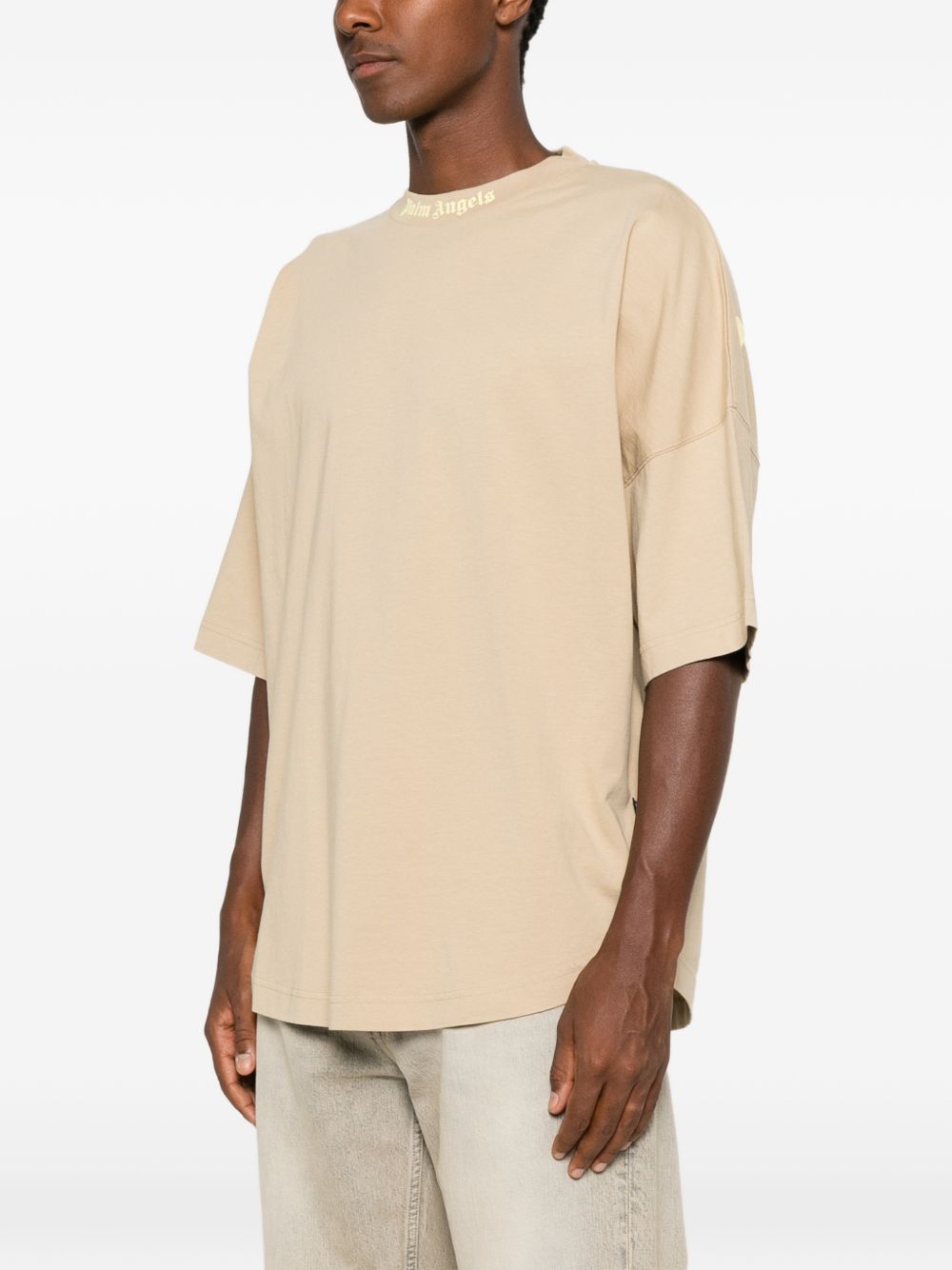 PALM ANGELS T-shirt minimal beige a maniche 3/4 con logo sul girocollo 