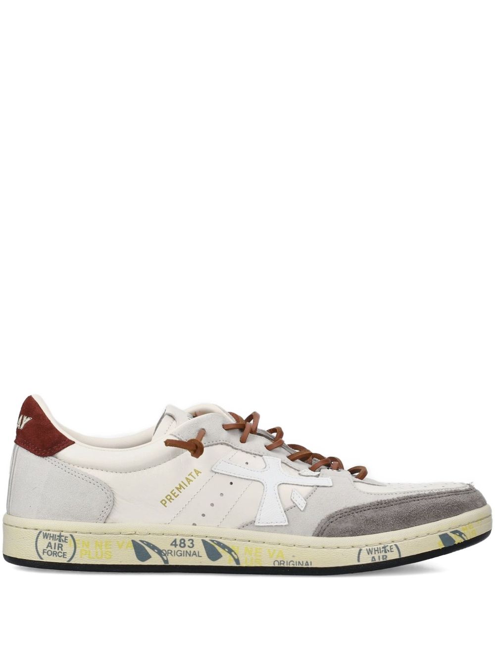 PREMIATA Sneakers bianche in pelle con dettagli rossi e inserti in suede grigio 