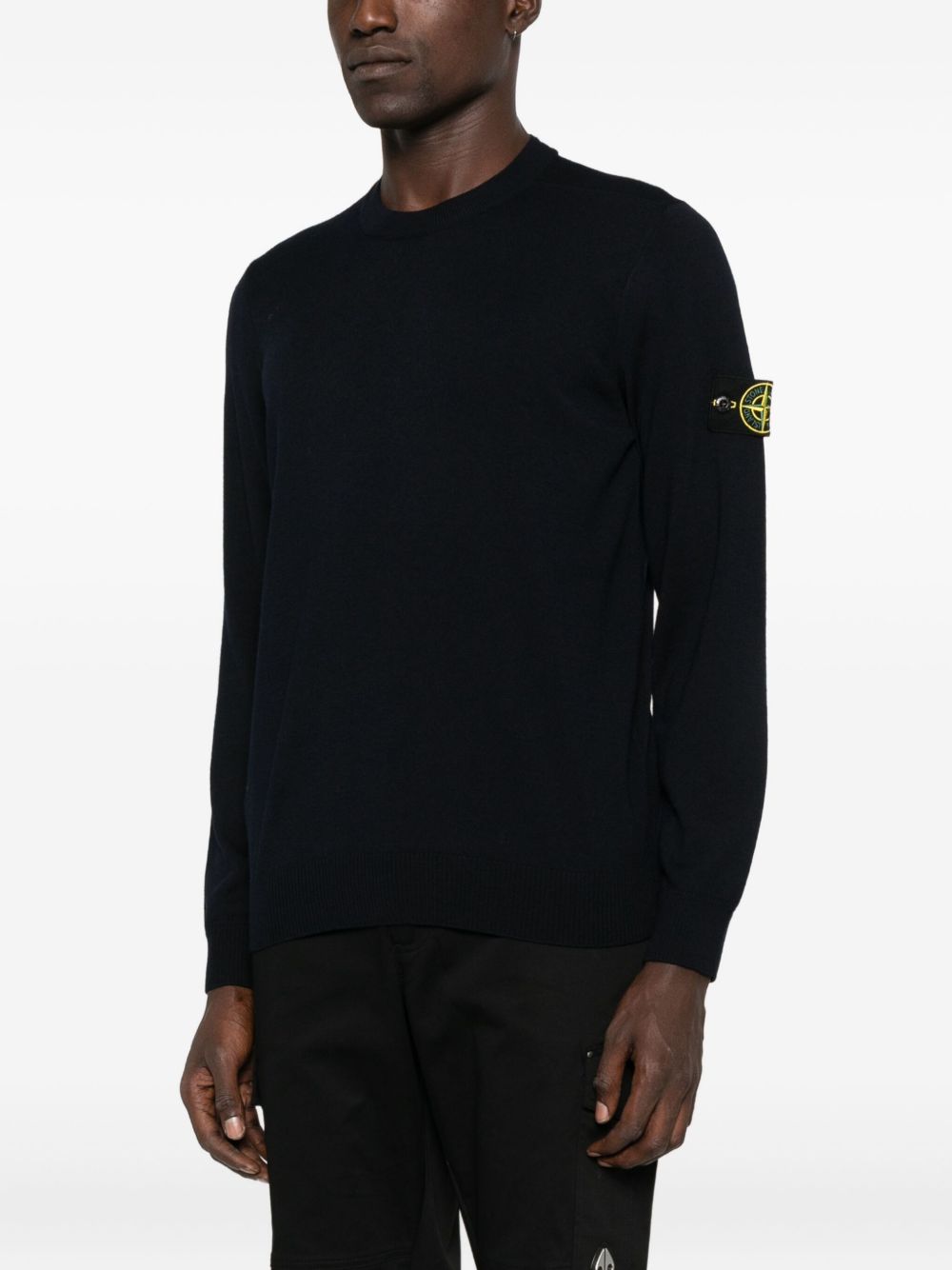 STONE ISLAND Maglia girocollo blu in lana con logo applicato 