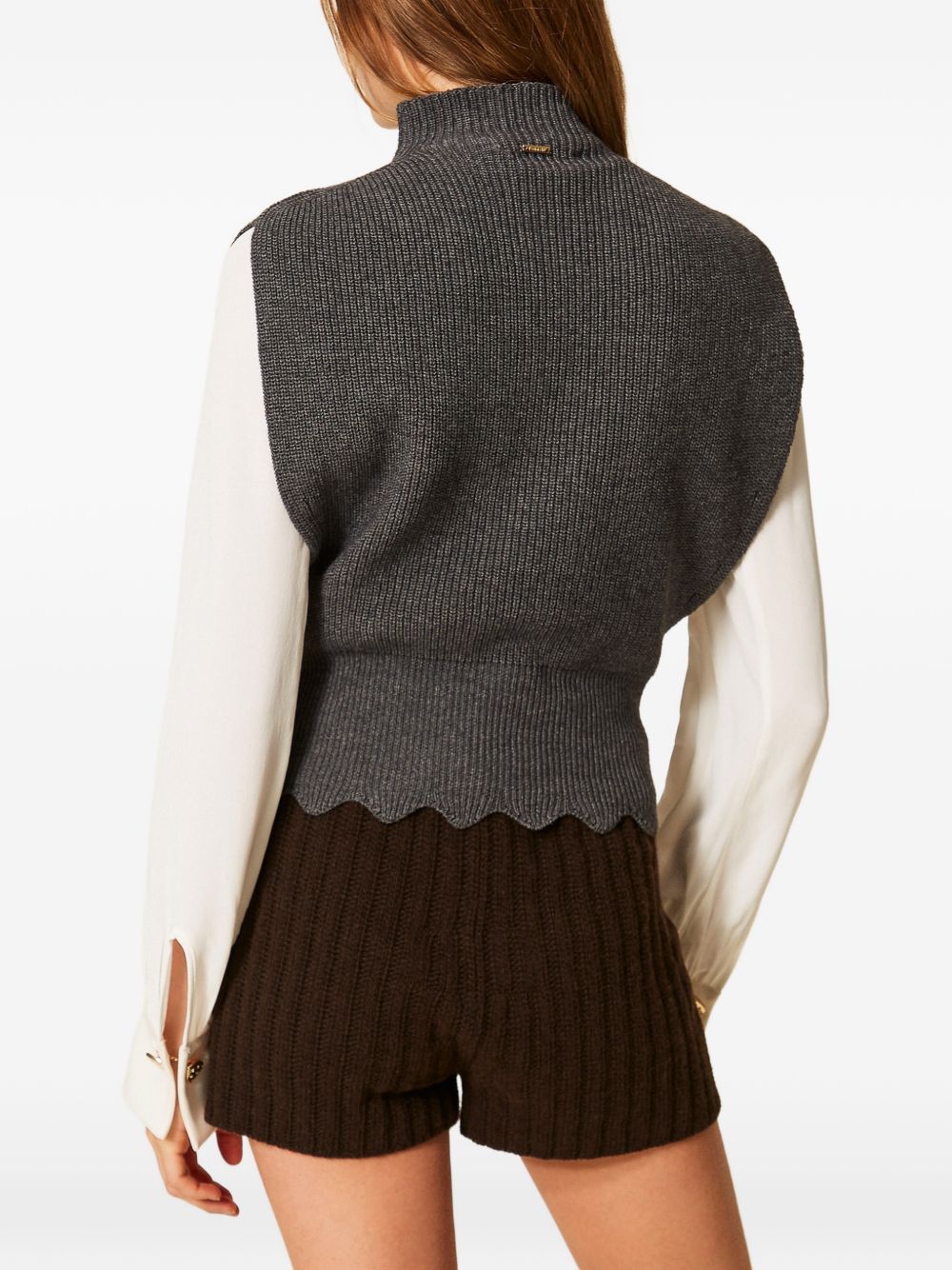 TWINSET Top smanicato grigio in lana con collo alto 