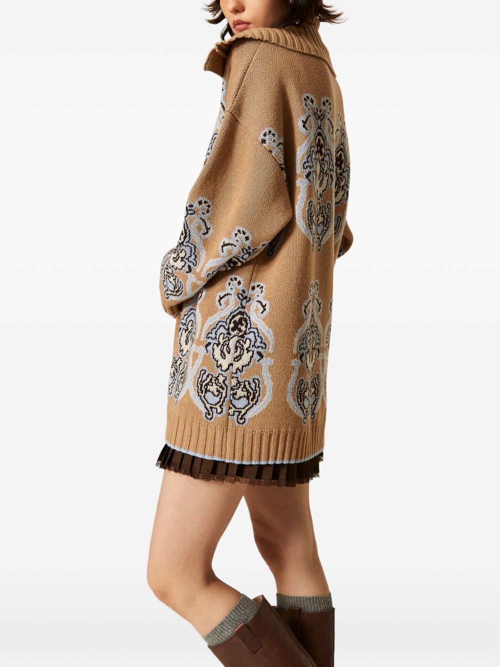 TWINSET Cardigan lungo in lana color senape con design floreale azzurro 