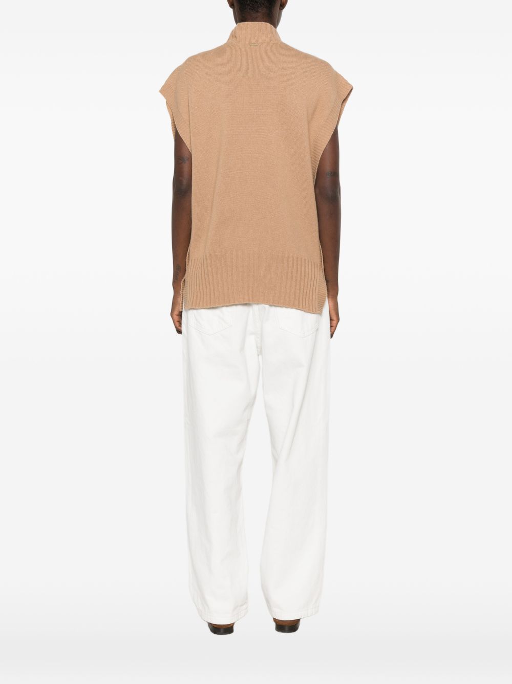 TWINSET Gilet color cammello con collo alto 