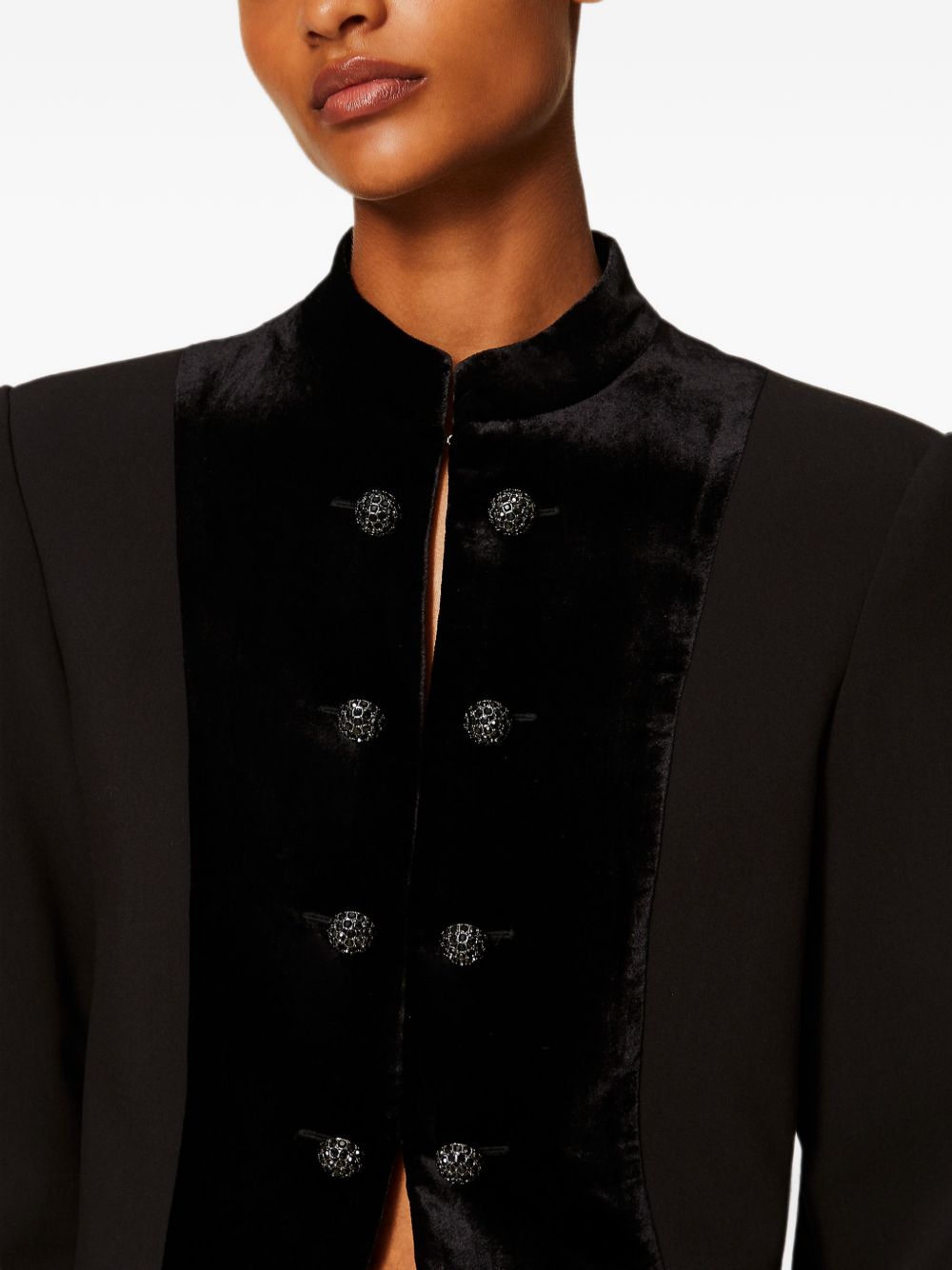 TWINSET Giacca cropped nera con dettagli in velluto 