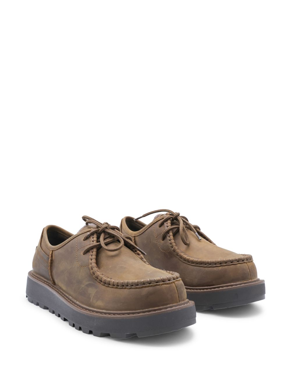 UGG Scarpa stringata Chukka Loften 