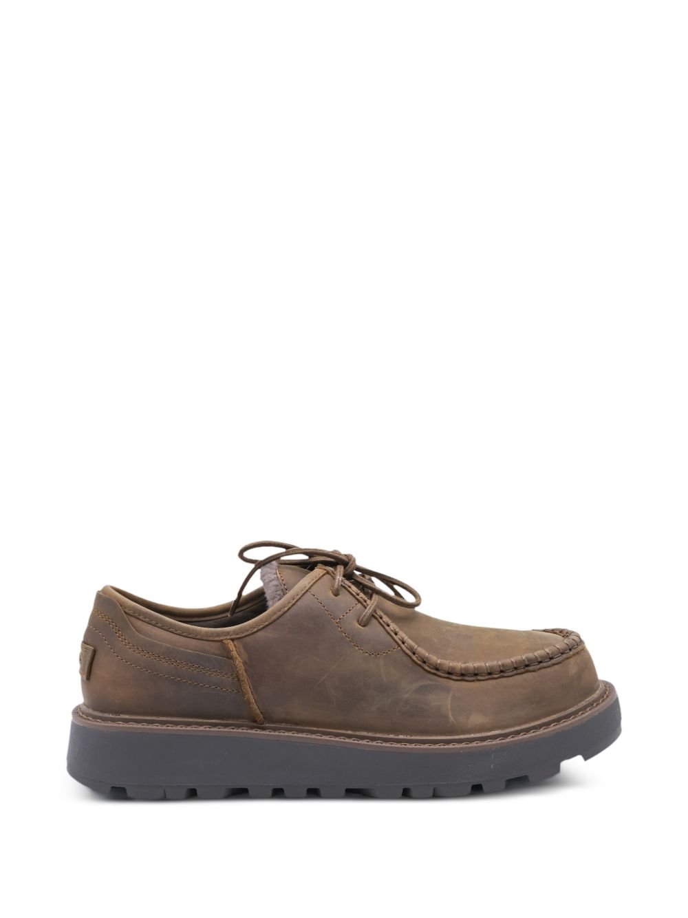 UGG Scarpa stringata Chukka Loften 