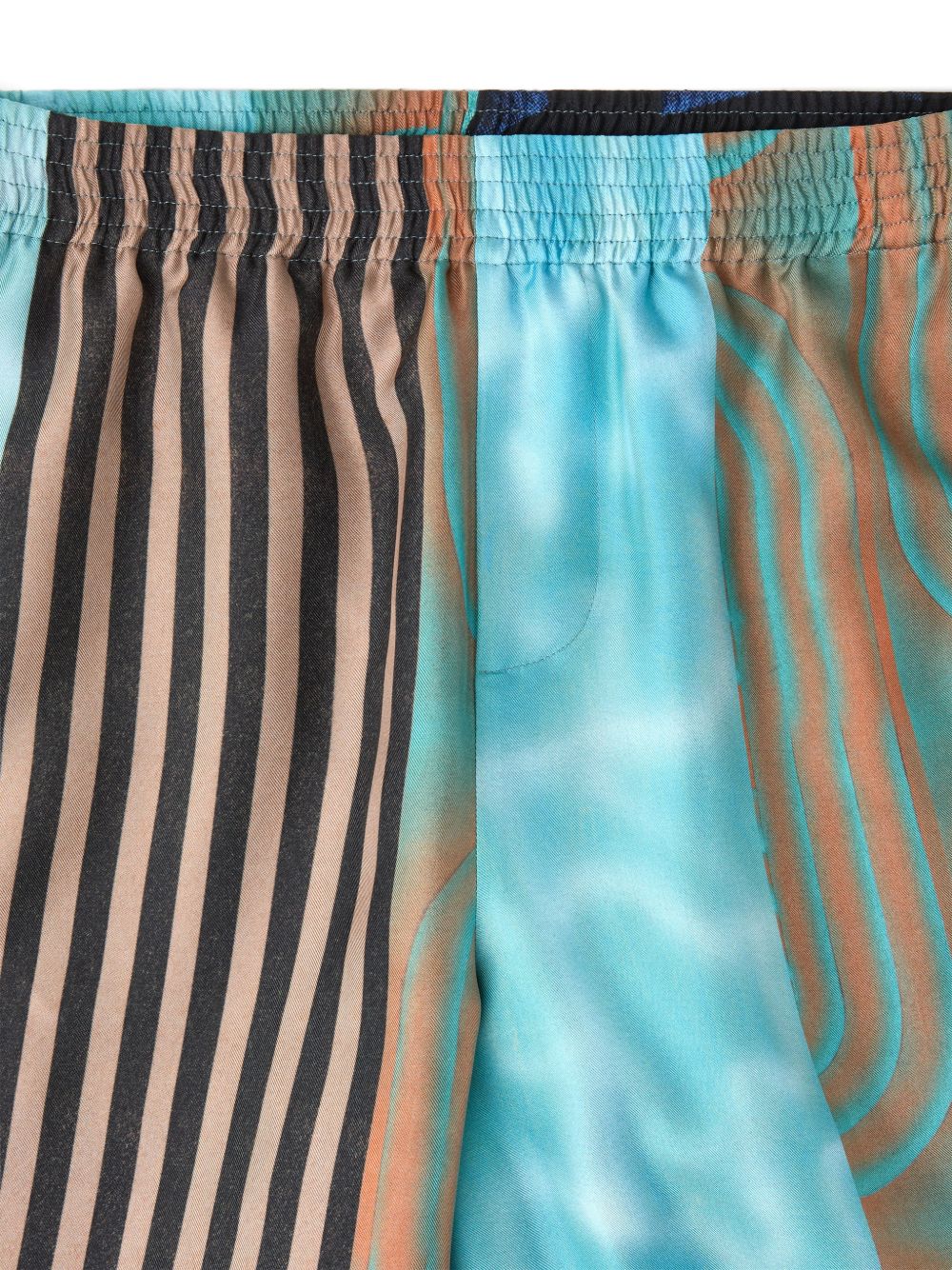 VERSACE Shorts in seta multicolore con stampa grafica 