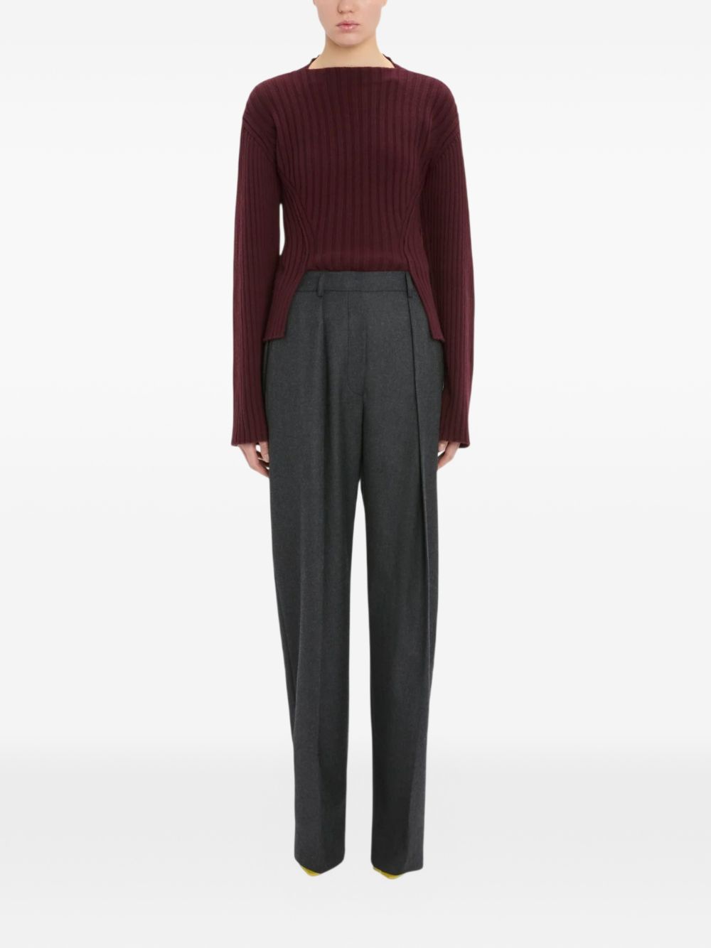 VICTORIA BECKHAM Pantaloni grigi a gamba dritta con pieghe 