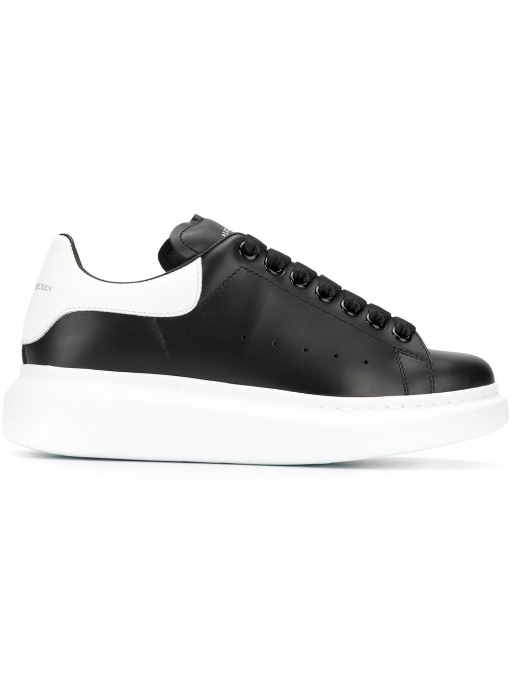 ALEXANDER McQUEEN Sneakers 'Oversize' in pelle nero e bianco 