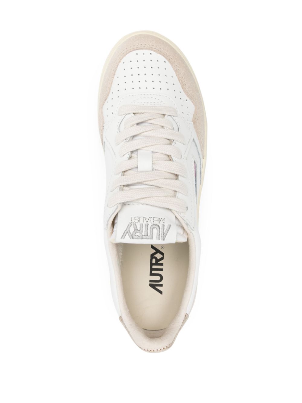 AUTRY Sneakers 'Medalist Low'  in pelle bianca con tallone oro 
