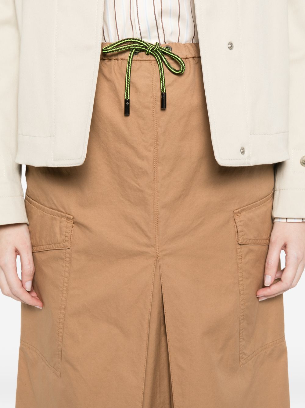 HERNO Gonna midi in cotone beige con tasche 