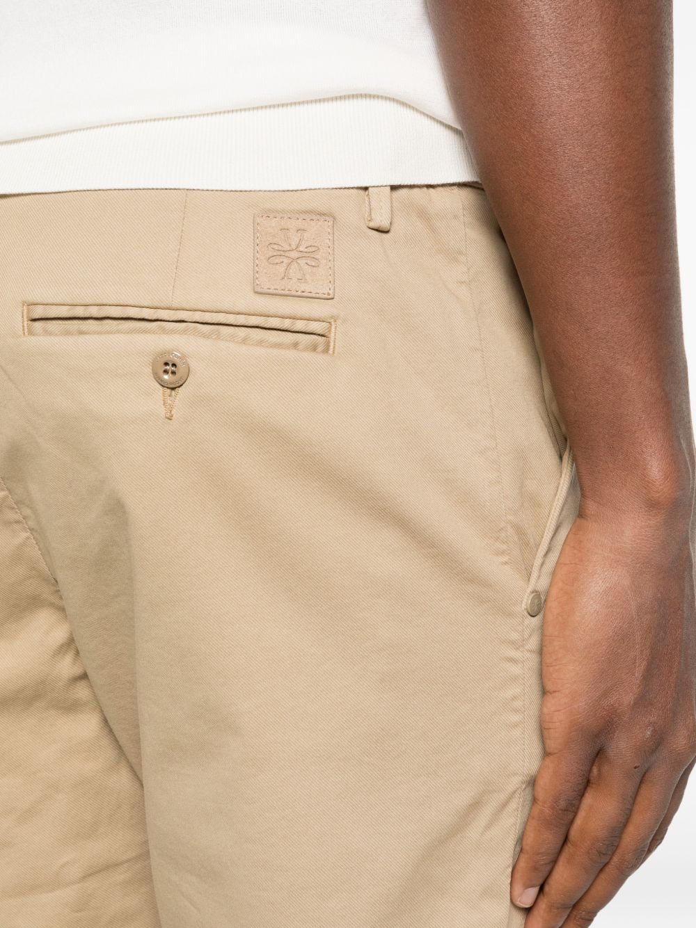 JACOB COHEN Pantaloni in cotone color cammello 