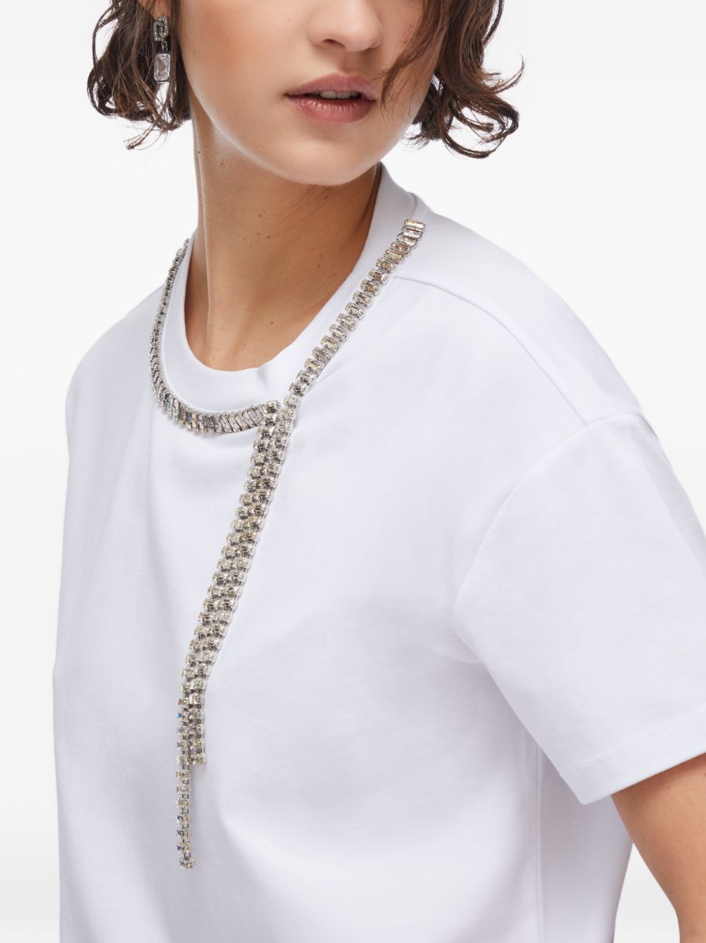 LIUJO T-shirt bianca con strass sul girocollo 