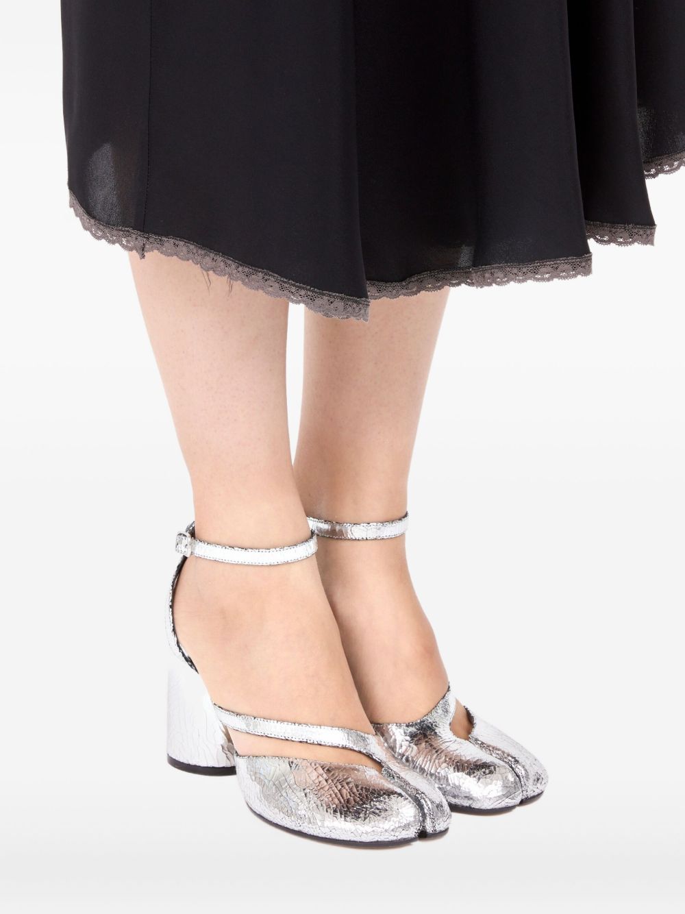MAISON MARGIELA Sandali Tabi argentati con tacco 