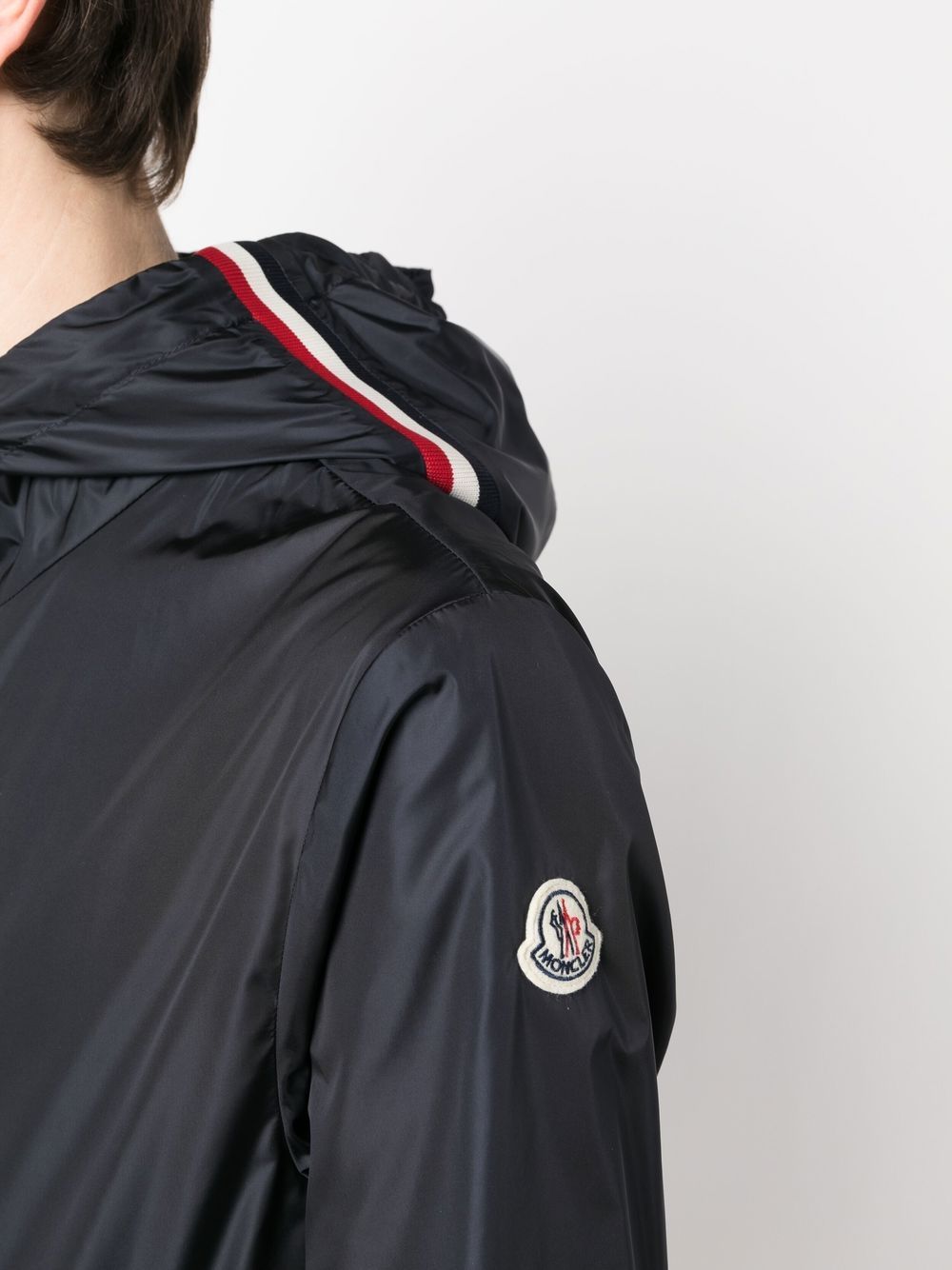 MONCLER Giacca impermeabile con zip e cappuccio 