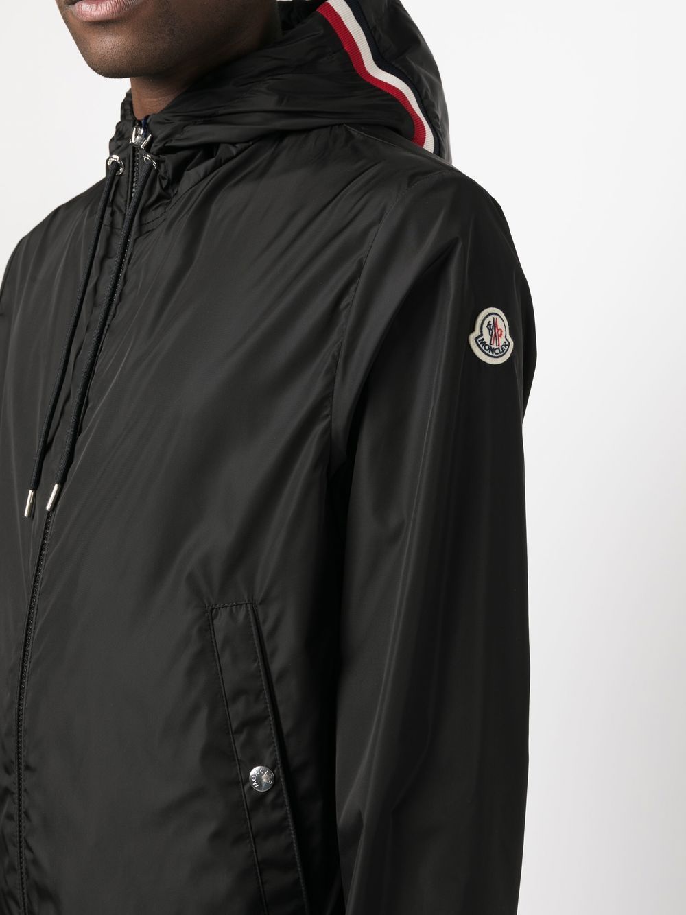 MONCLER Giacca a vento con cappuccio nero 