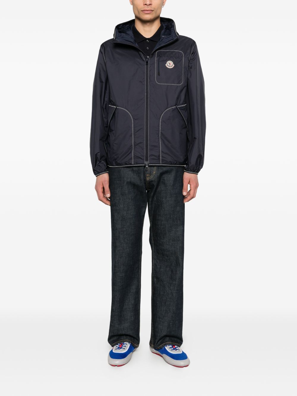 MONCLER Giacca a vento blu con cappuccio e zip 