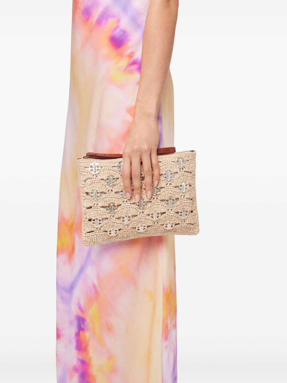 RABANNE Pochette in rafia con inserti oro 