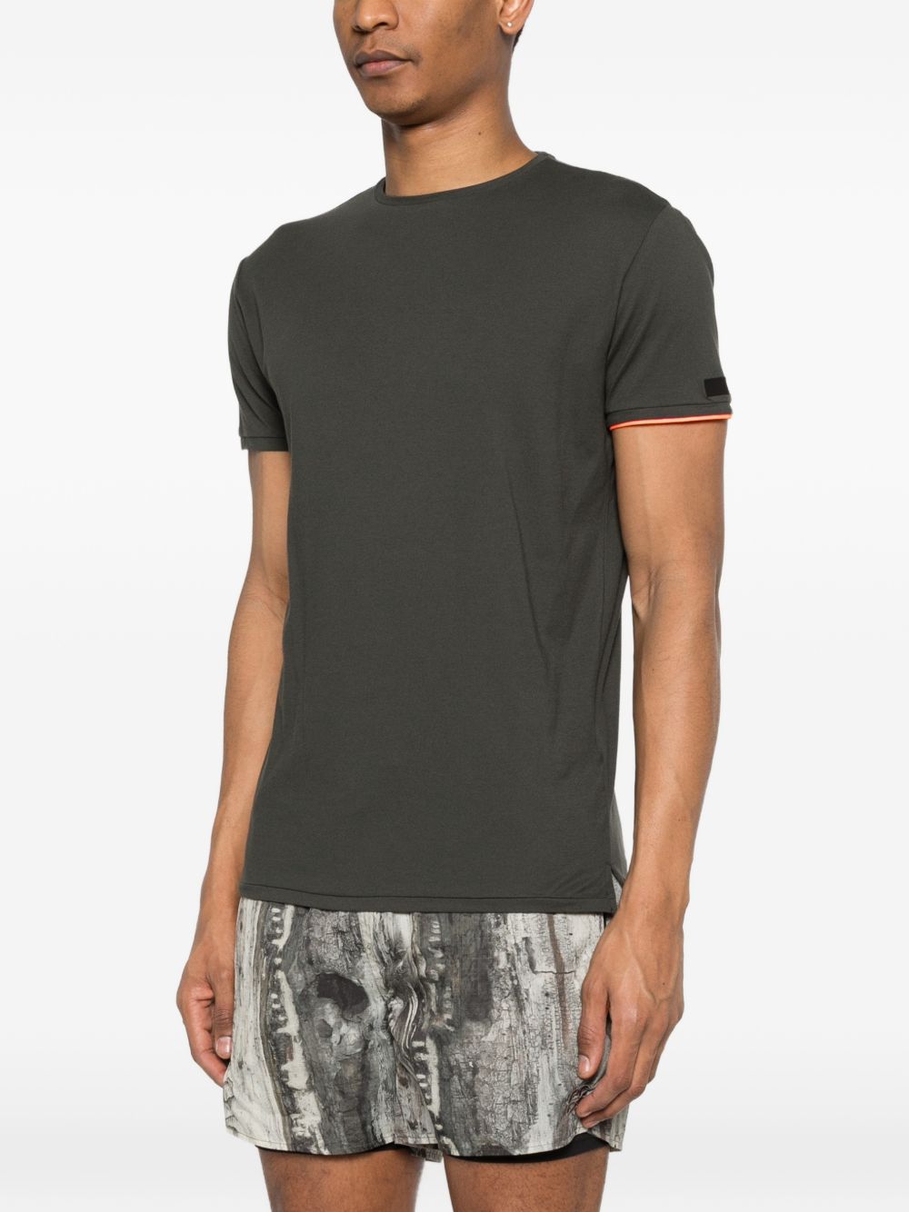 RRD ROBERTO RICCI DESIGNS T-shirt in cotone verde con bordo a contrasto arancione 