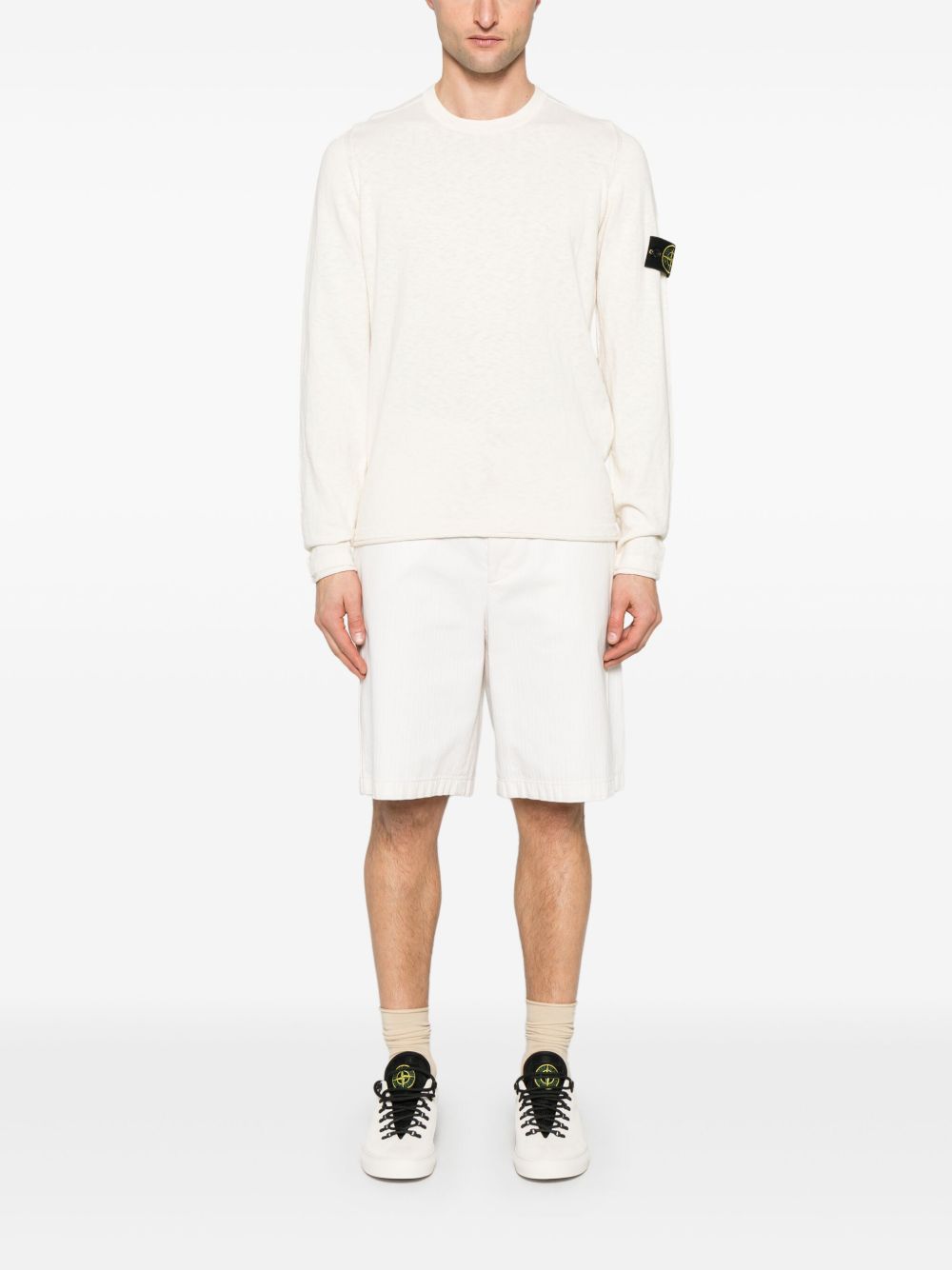 STONE ISLAND Maglione girocollo avorio con patch logo 