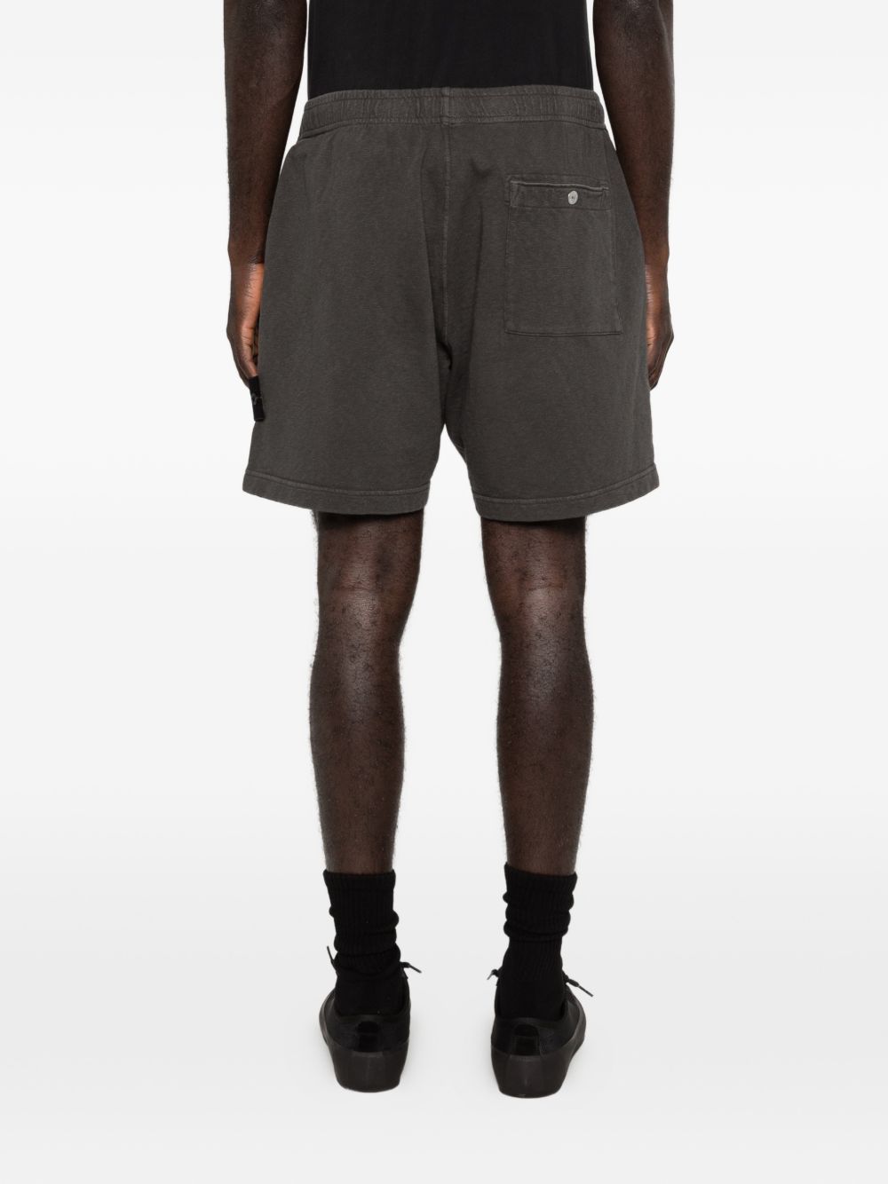 STONE ISLAND Shorts grigio scuro con logo 