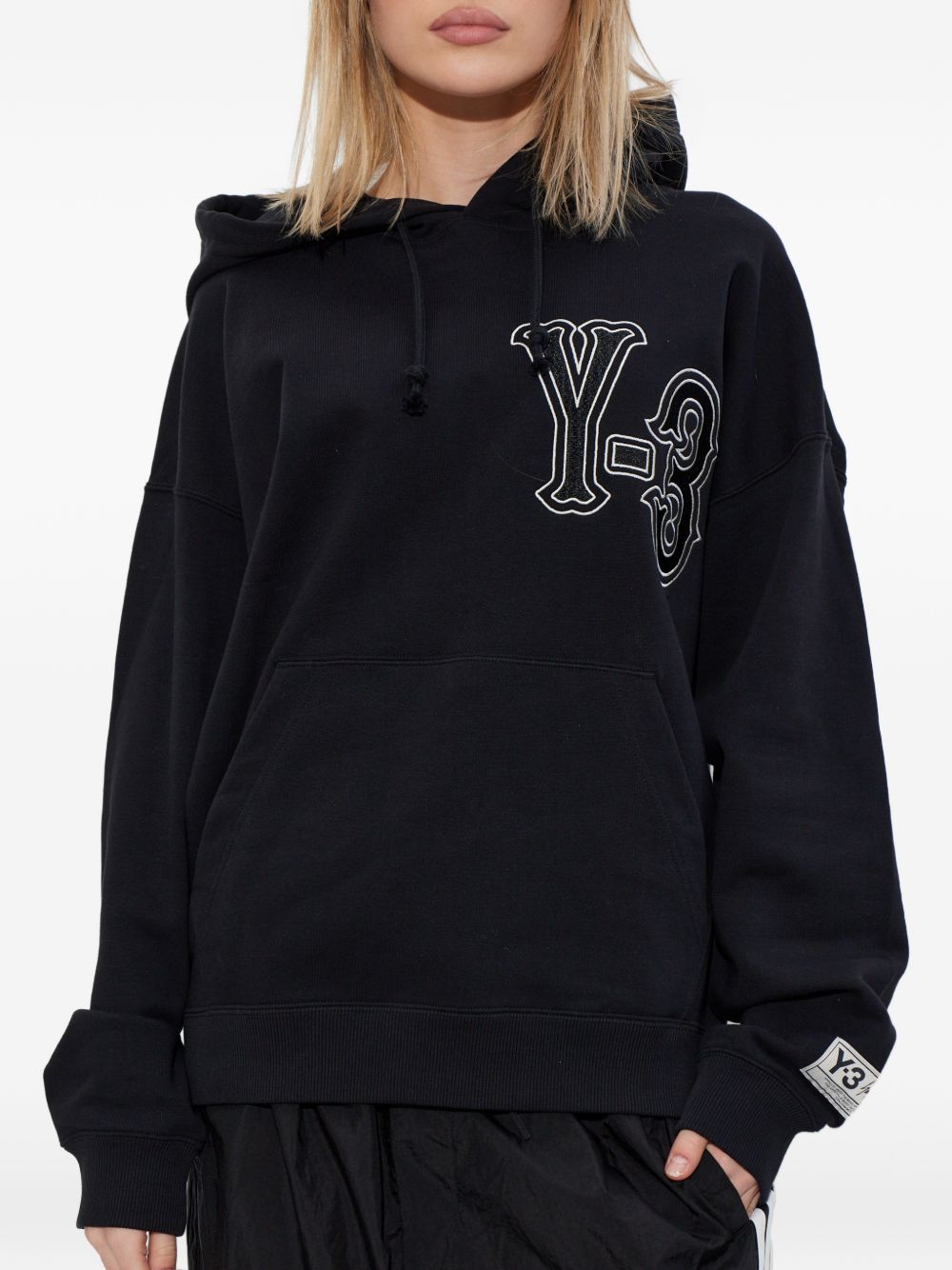 Y3 Felpa nera GFX con cappuccio e stampa logo 