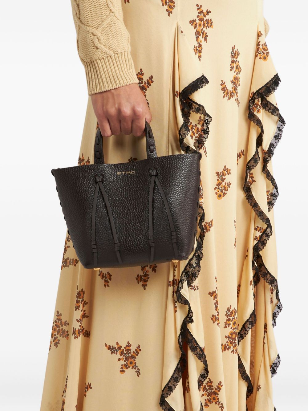 ETRO Borsa Essential in pelle nera con stampa paisley 