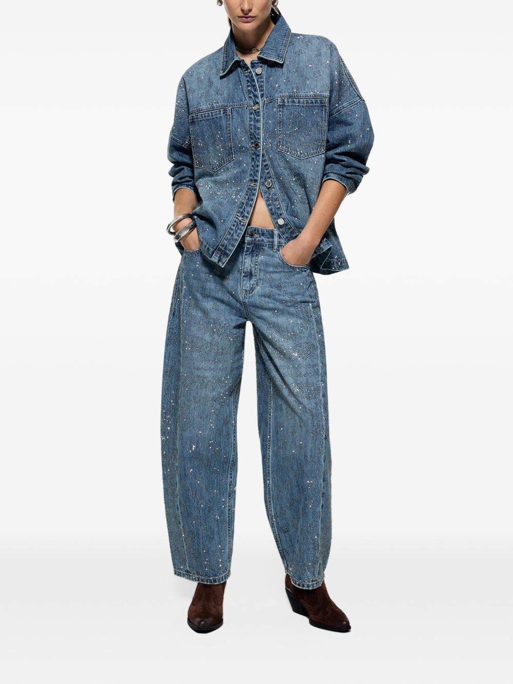 LIUJO Capsule Gigi Hadid Jeans Balloon in Denim Stonewash con Micro Strass 