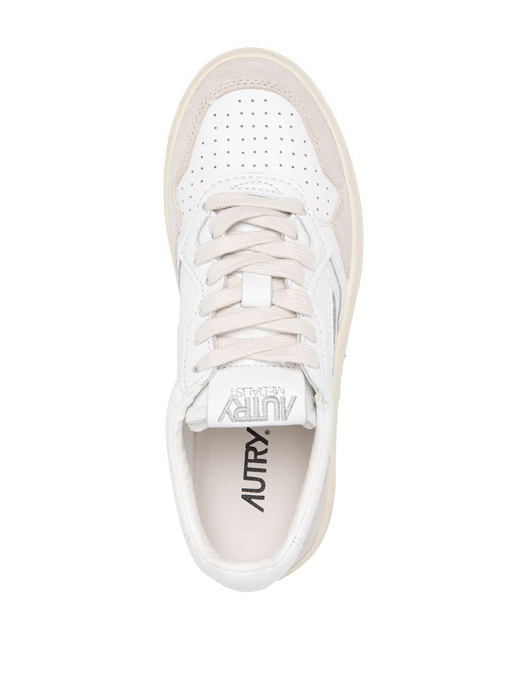 AUTRY Sneakers 'Medalist Low' in pelle bianca con camoscio 