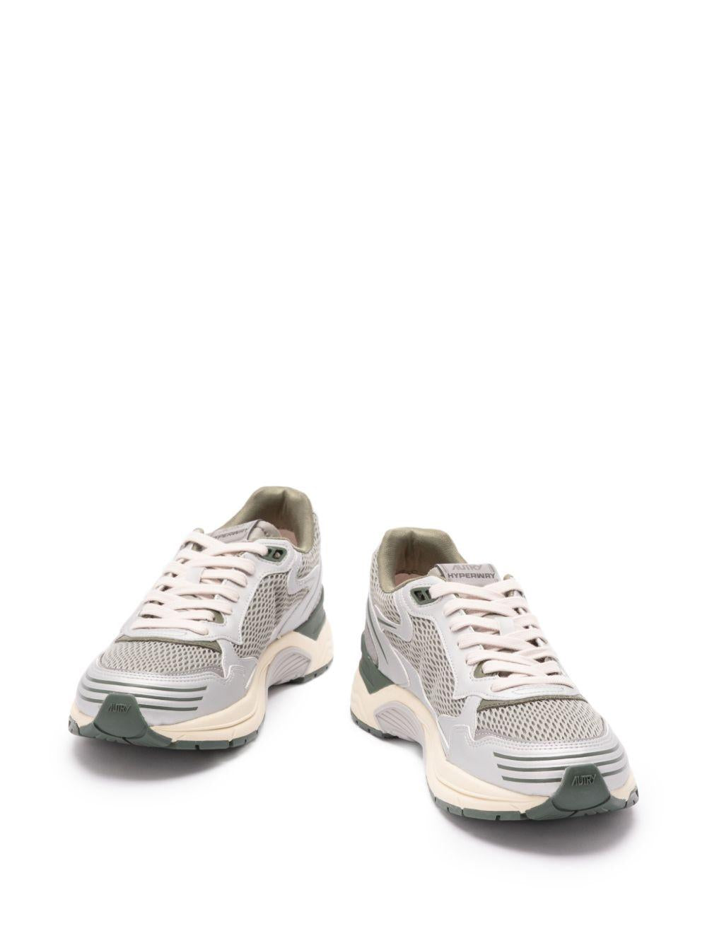 AUTRY Sneakers 'Hyperway Low Man' 
