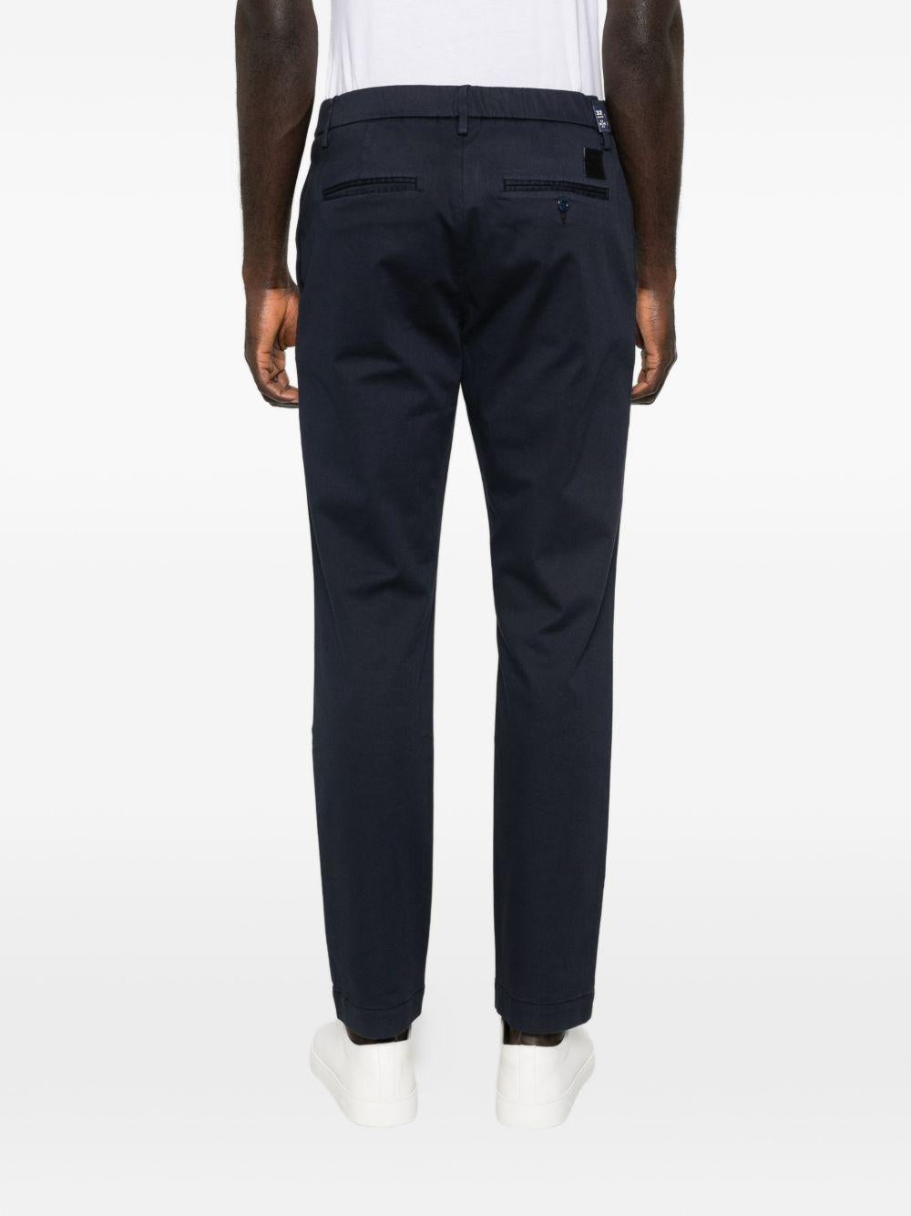 JACOB COHEN Pantaloni blu scuro in cotone con chiusura a bottoni 