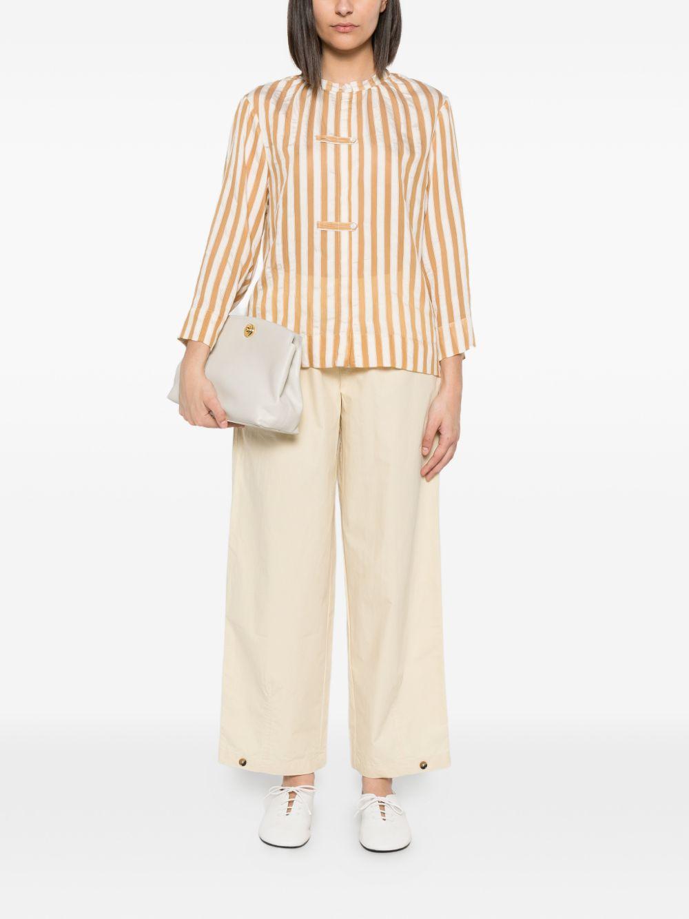 YERSE Blusa a righe ecrù e arancio con bottoncini 