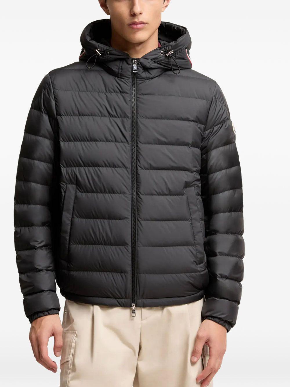 MONCLER Piumino corto con cappuccio 