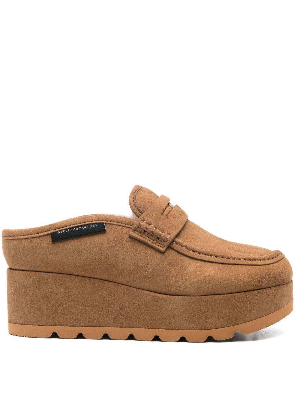 STELLA MCCARTNEY Mocassini con zeppa in pelle scamosciata beige 